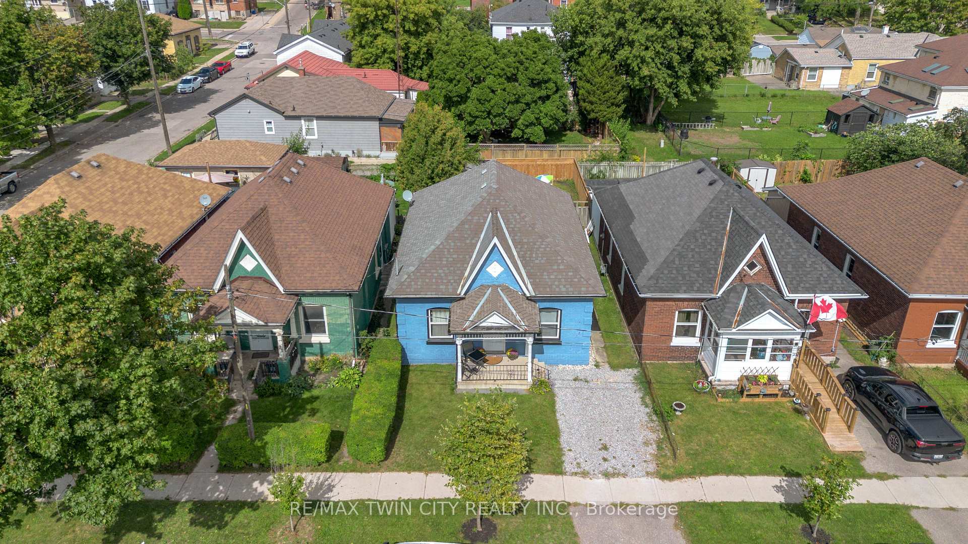 Photo 18 of 25 Usher Street, Brantford, Downtown Core — HOMEH
