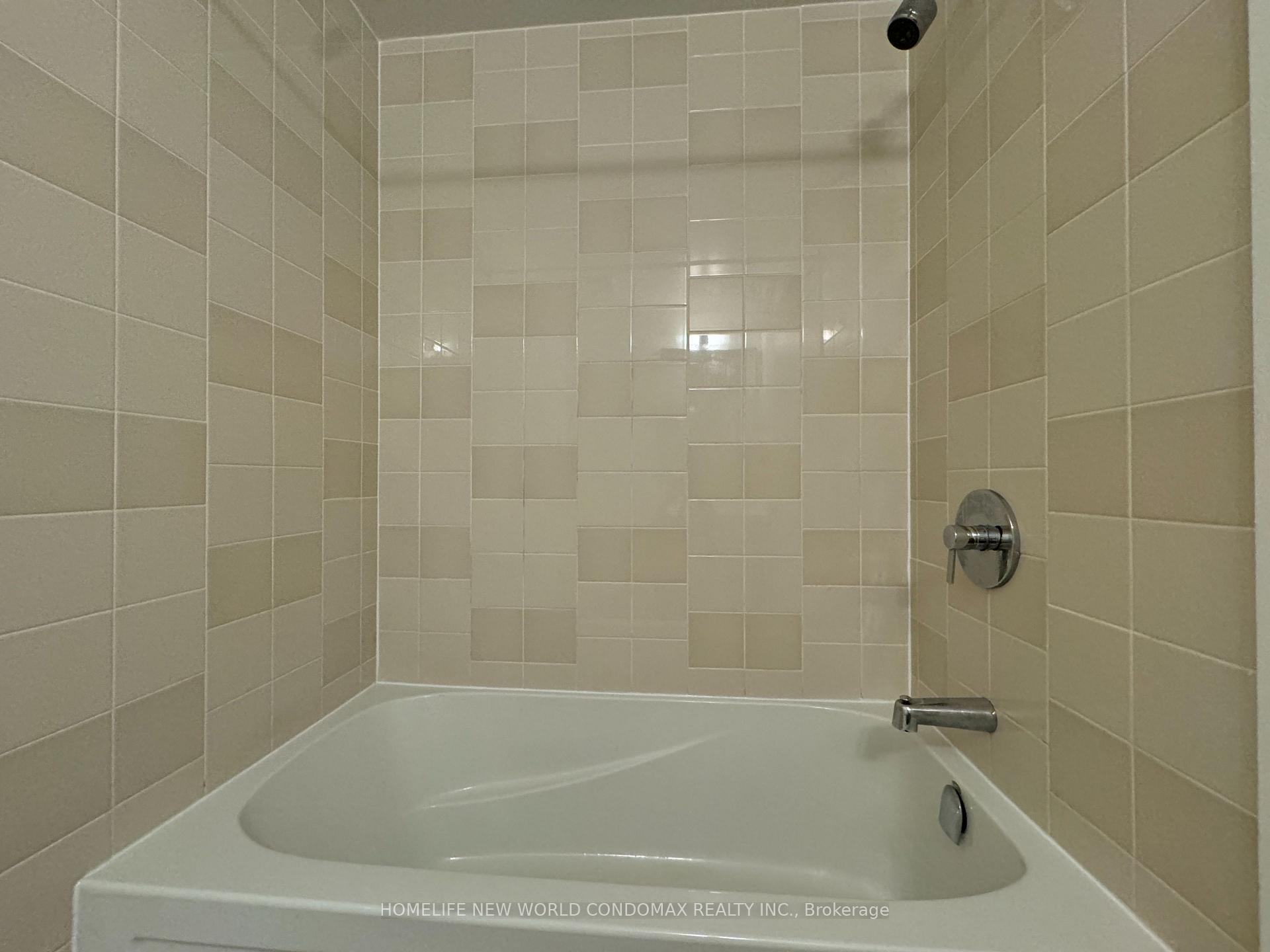 Photo 7 of 52 Forest Manor Road, North York, Henry Farm — HOMEH