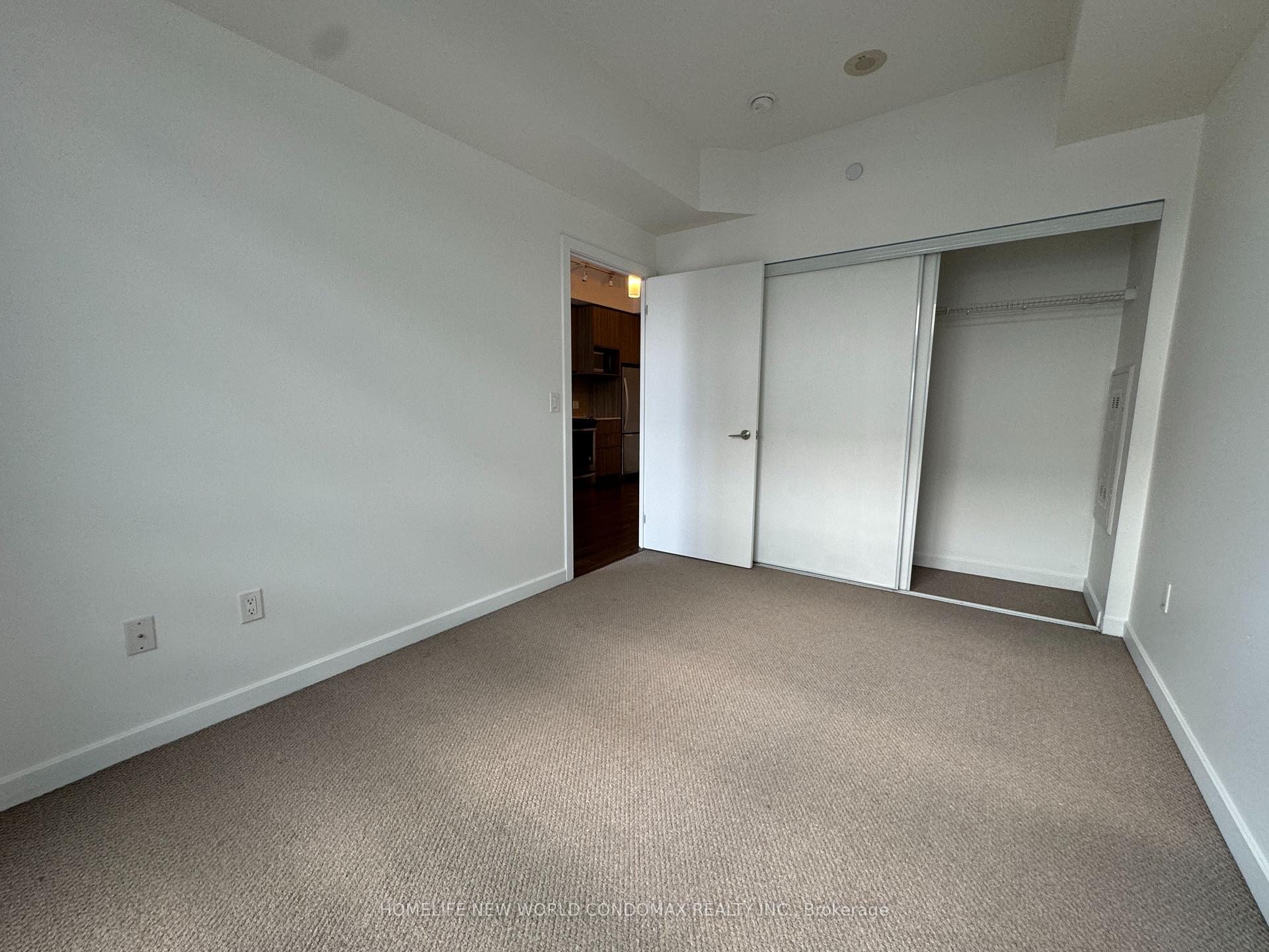 Photo 11 of 52 Forest Manor Road, North York, Henry Farm — HOMEH