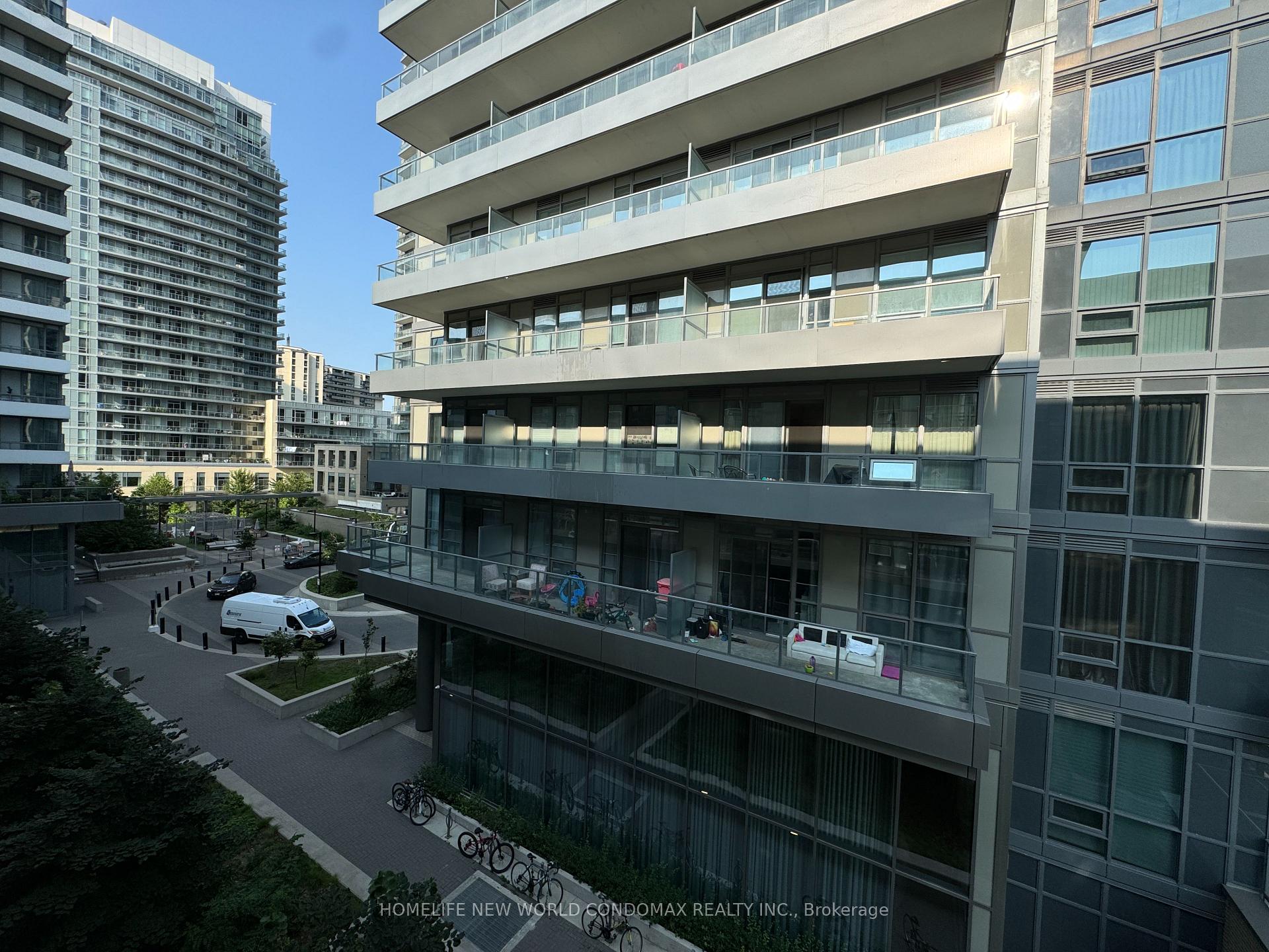 Photo 13 of 52 Forest Manor Road, North York, Henry Farm — HOMEH