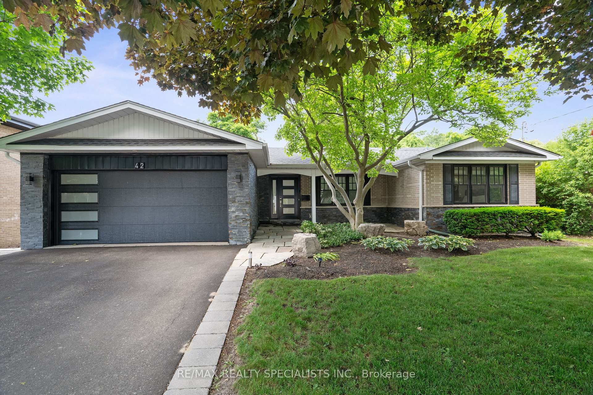 Photo of 42 Heathview Avenue