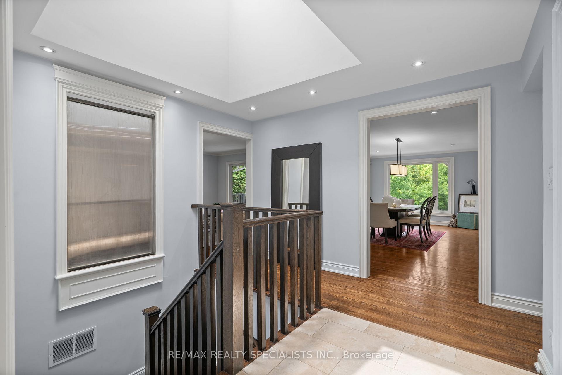 Photo 7 of 42 Heathview Avenue, North York, Bayview Village — HOMEH