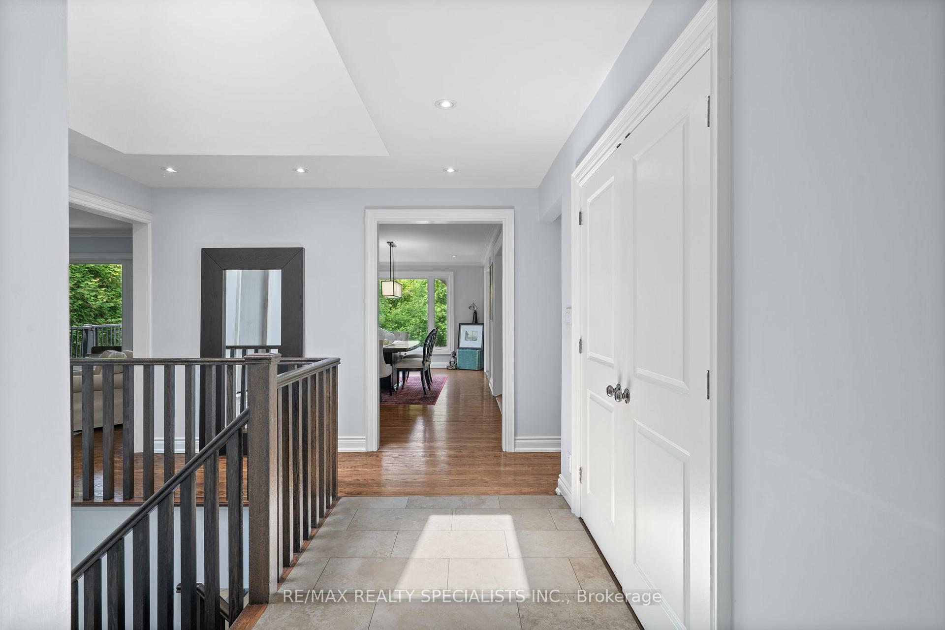 Photo 8 of 42 Heathview Avenue, North York, Bayview Village — HOMEH