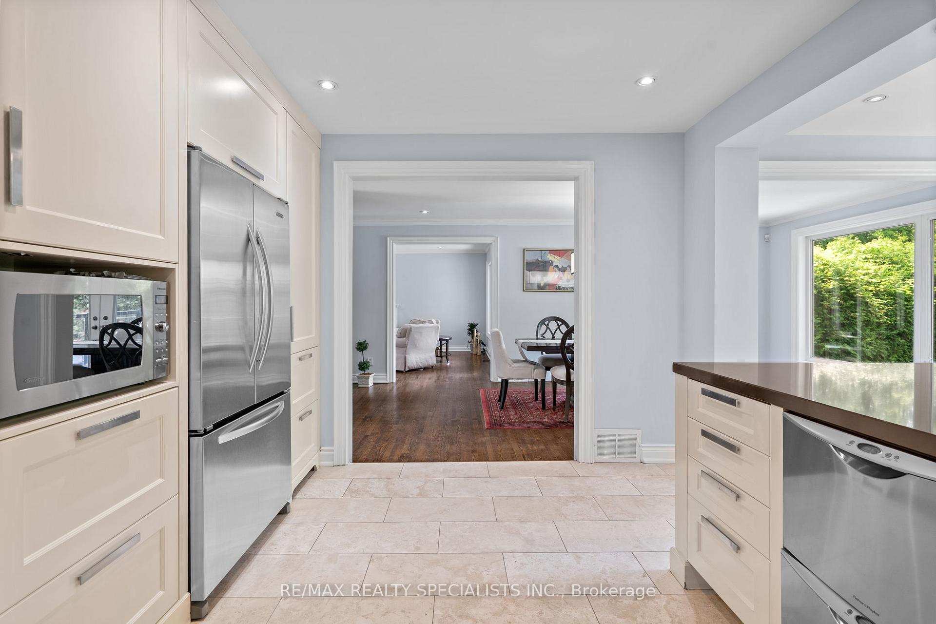 Photo 19 of 42 Heathview Avenue, North York, Bayview Village — HOMEH
