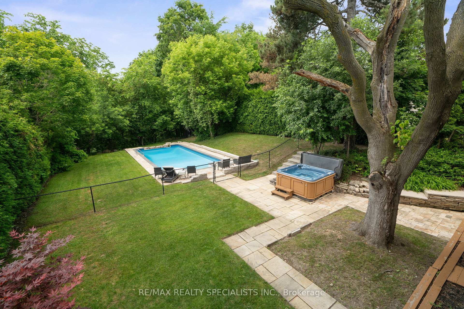 Photo 31 of 42 Heathview Avenue, North York, Bayview Village — HOMEH