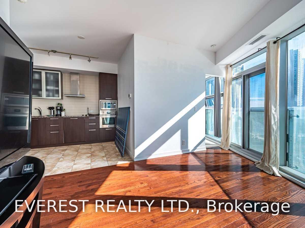 Photo 11 of Unit 505, 14 York Street, Toronto, Waterfront Communities — HOMEH