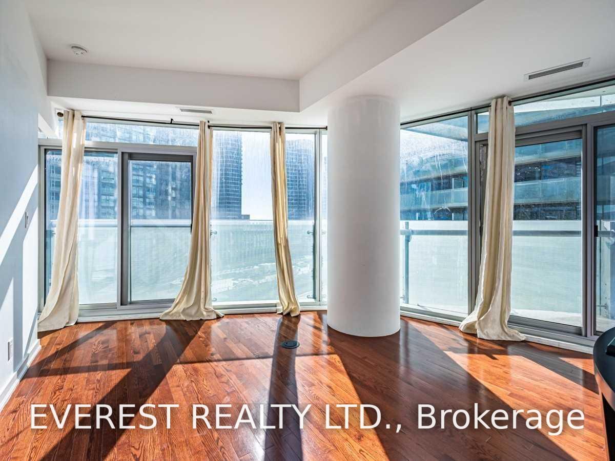 Photo 12 of Unit 505, 14 York Street, Toronto, Waterfront Communities — HOMEH