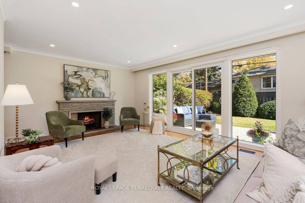 Photo 8 of 21 Greencoat Road, Etobicoke, Islington-City Centre West — HOMEH