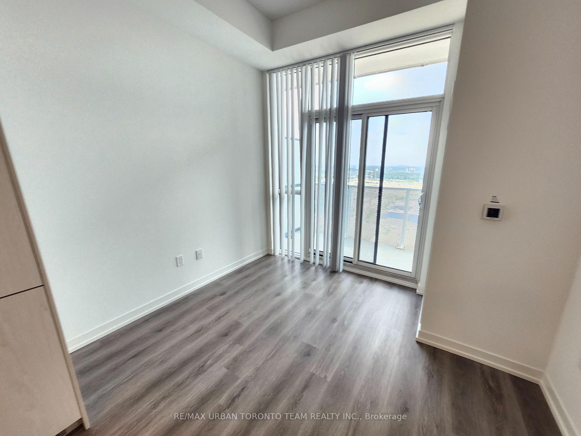 Photo 6 of Unit 3111, 28 Interchange Way, Vaughan, Vaughan Corporate Centre — HOMEH
