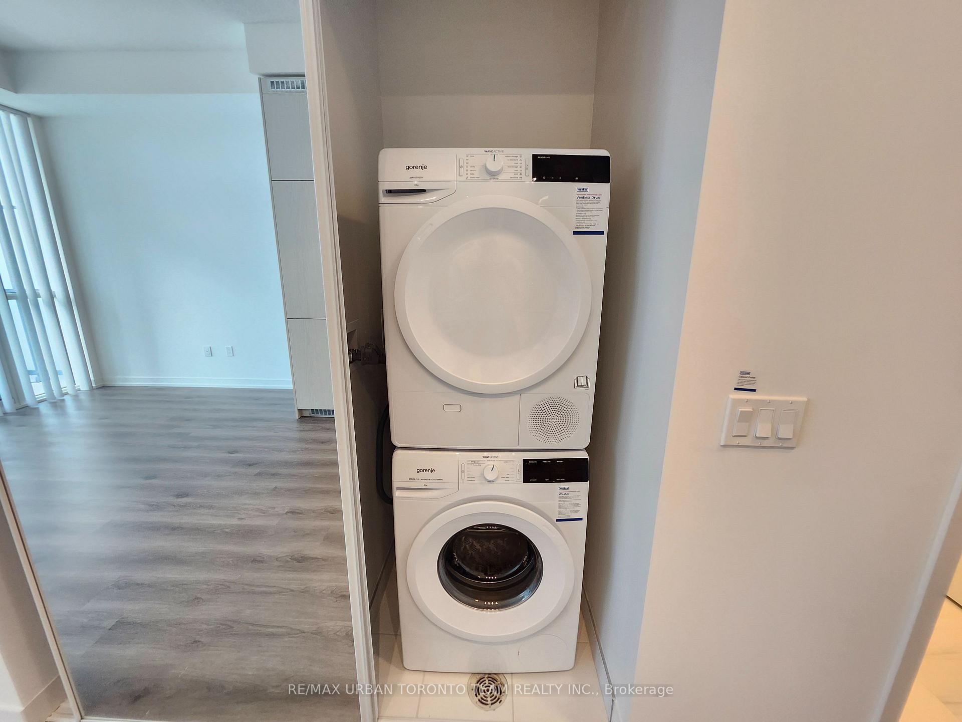 Photo 8 of Unit 3111, 28 Interchange Way, Vaughan, Vaughan Corporate Centre — HOMEH