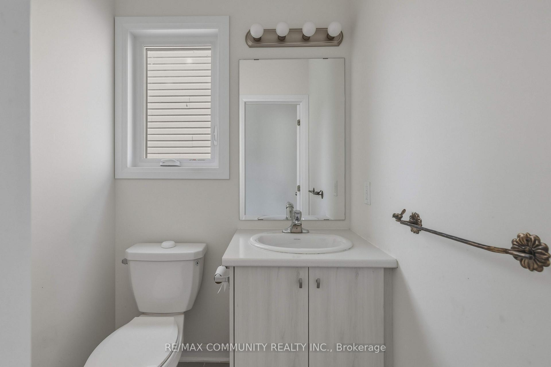 Photo 4 of 110 Oakmont Drive, Loyalist, Bath — HOMEH