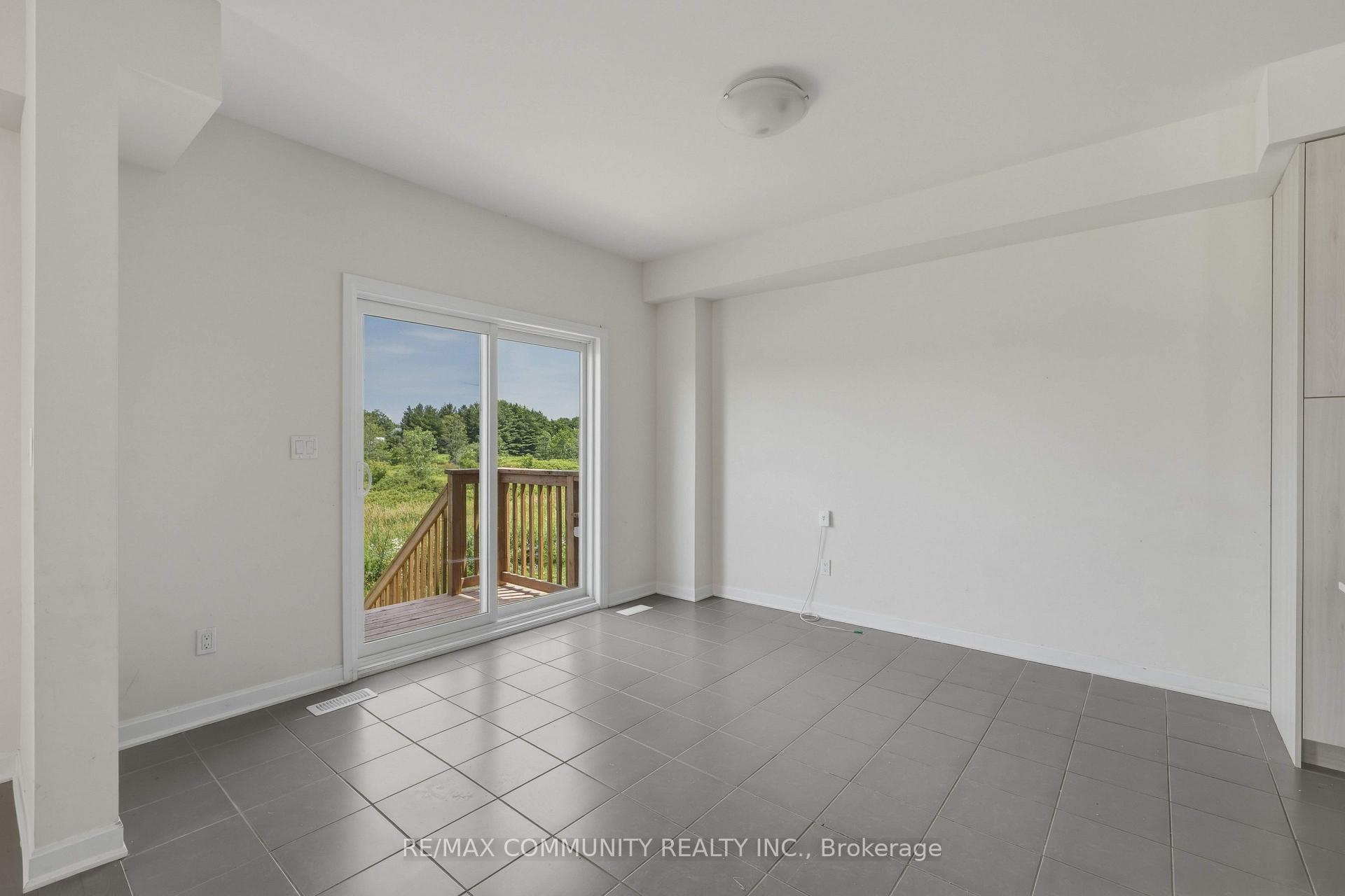 Photo 9 of 110 Oakmont Drive, Loyalist, Bath — HOMEH