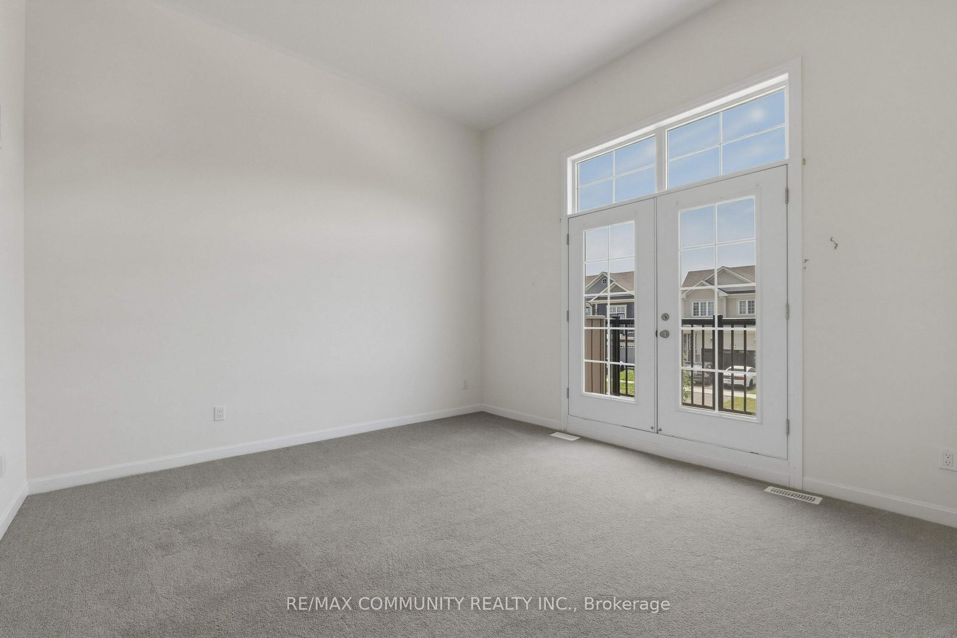Photo 14 of 110 Oakmont Drive, Loyalist, Bath — HOMEH