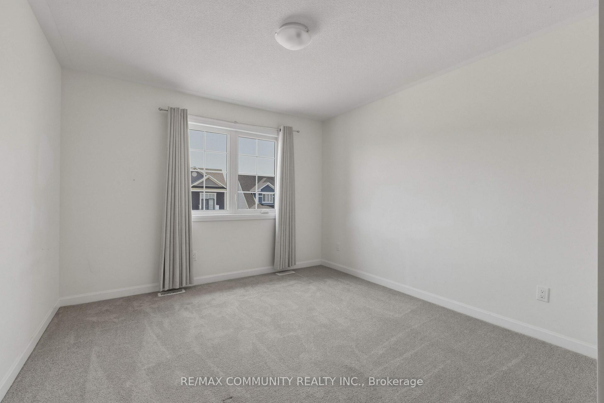 Photo 18 of 110 Oakmont Drive, Loyalist, Bath — HOMEH