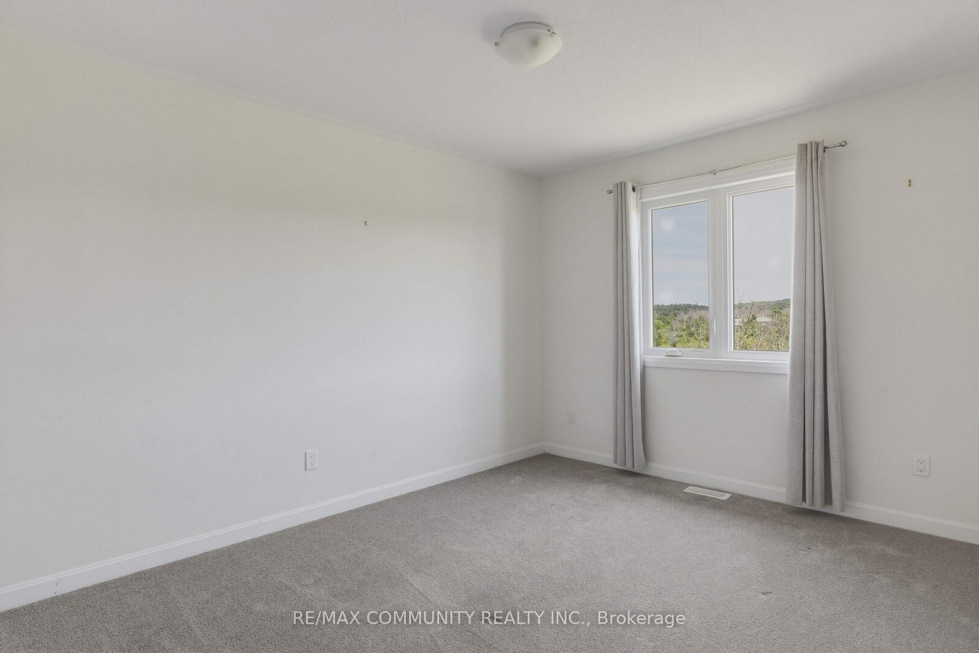 Photo 21 of 110 Oakmont Drive, Loyalist, Bath — HOMEH