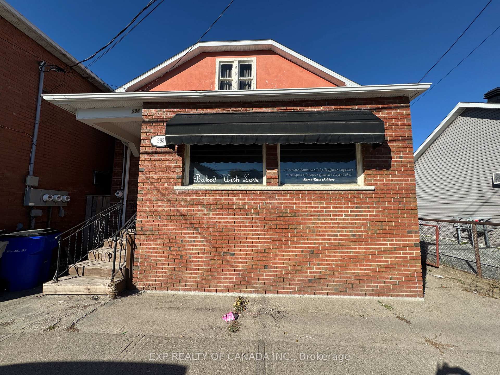 Photo of 283 Pine Street S