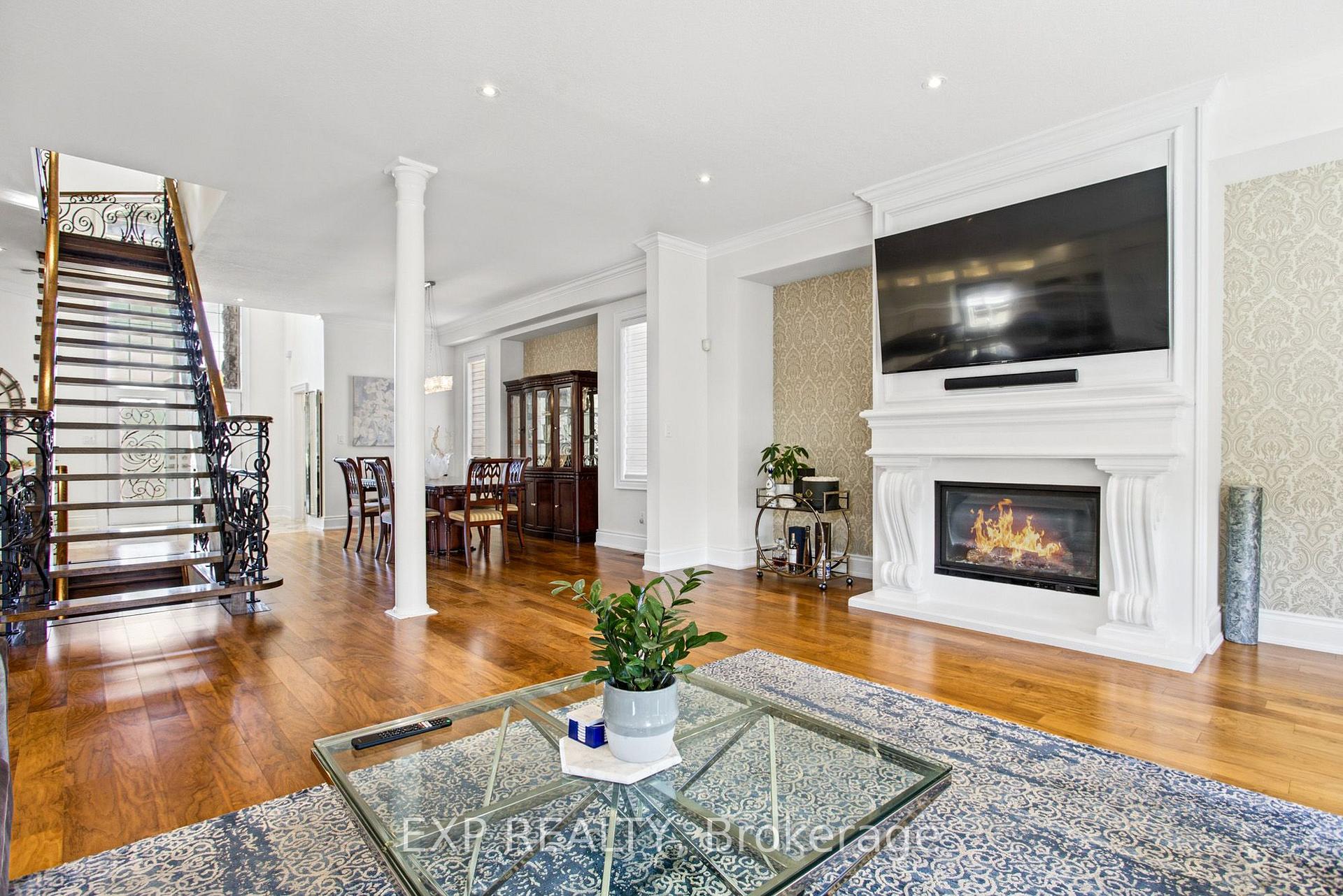 Photo 12 of 4 Playfair Court, Hamilton, Meadowlands — HOMEH