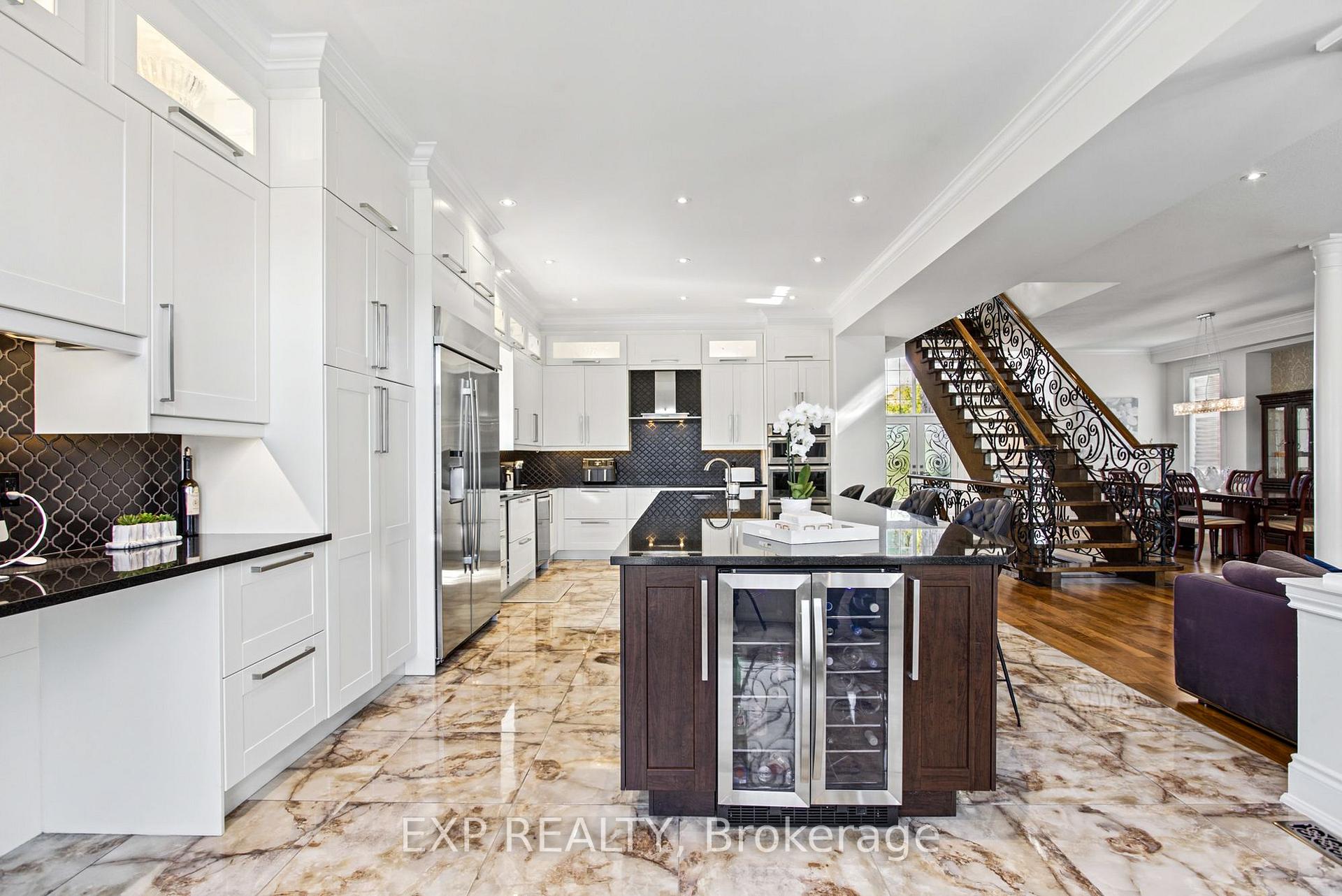 Photo 14 of 4 Playfair Court, Hamilton, Meadowlands — HOMEH