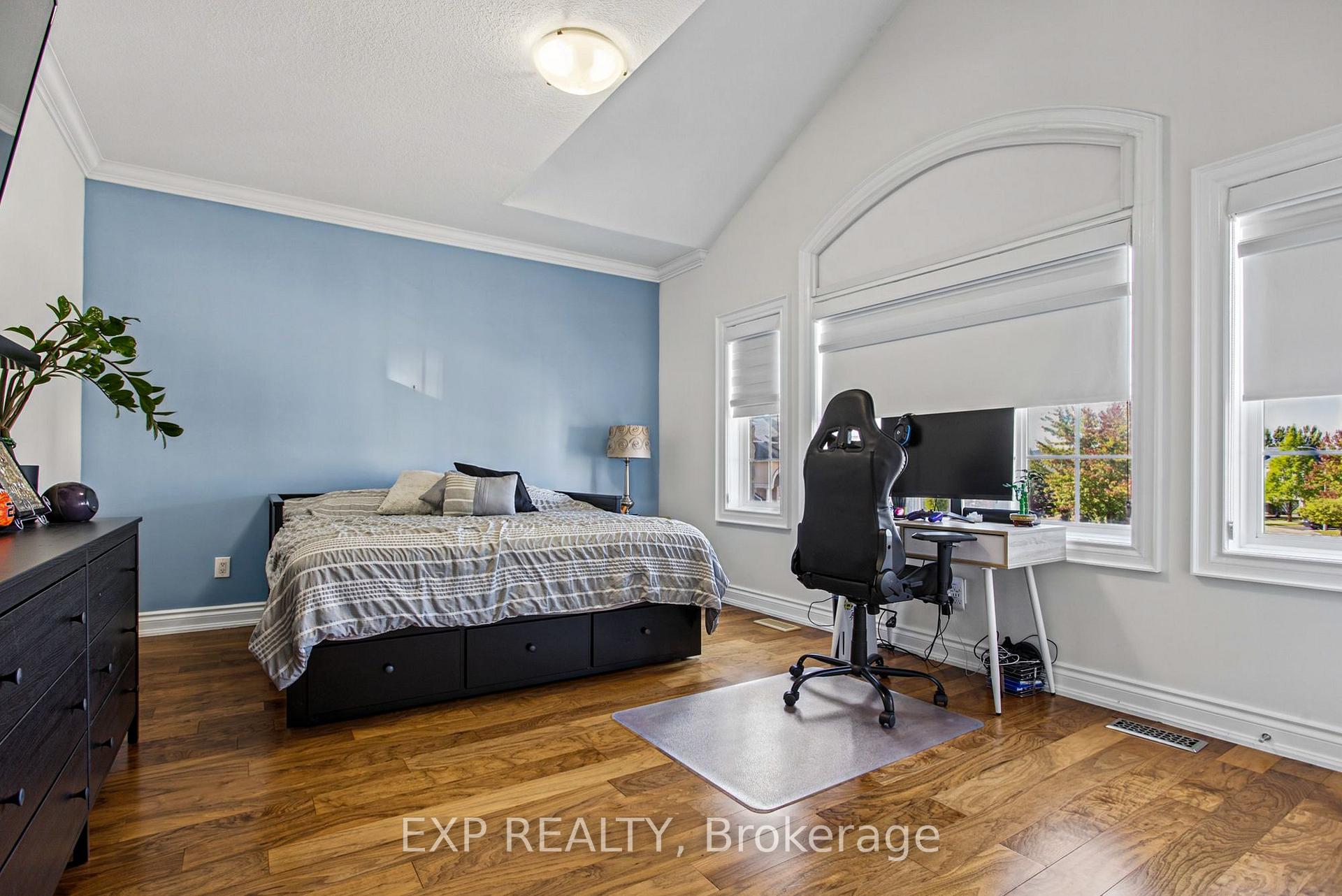 Photo 23 of 4 Playfair Court, Hamilton, Meadowlands — HOMEH