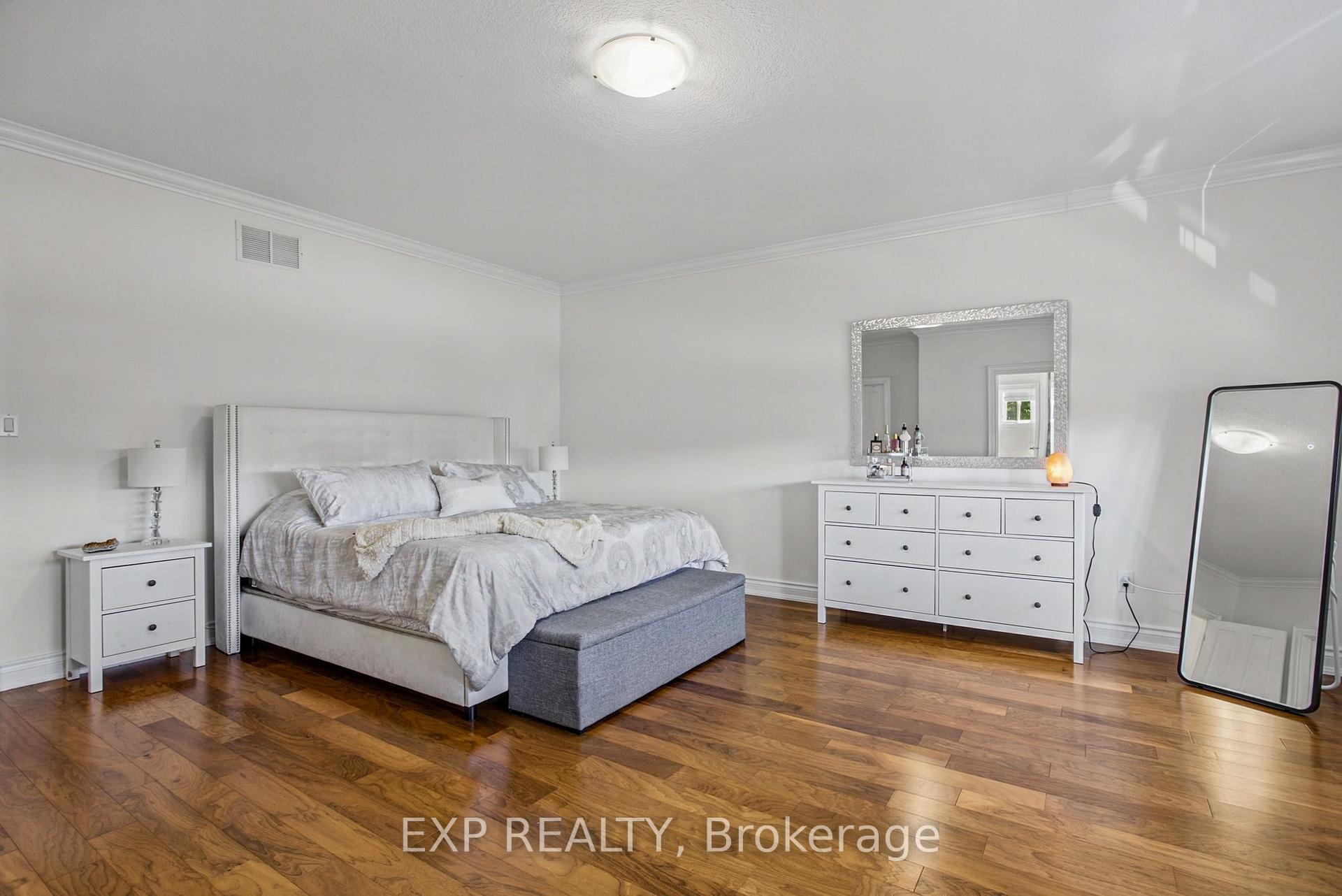Photo 29 of 4 Playfair Court, Hamilton, Meadowlands — HOMEH