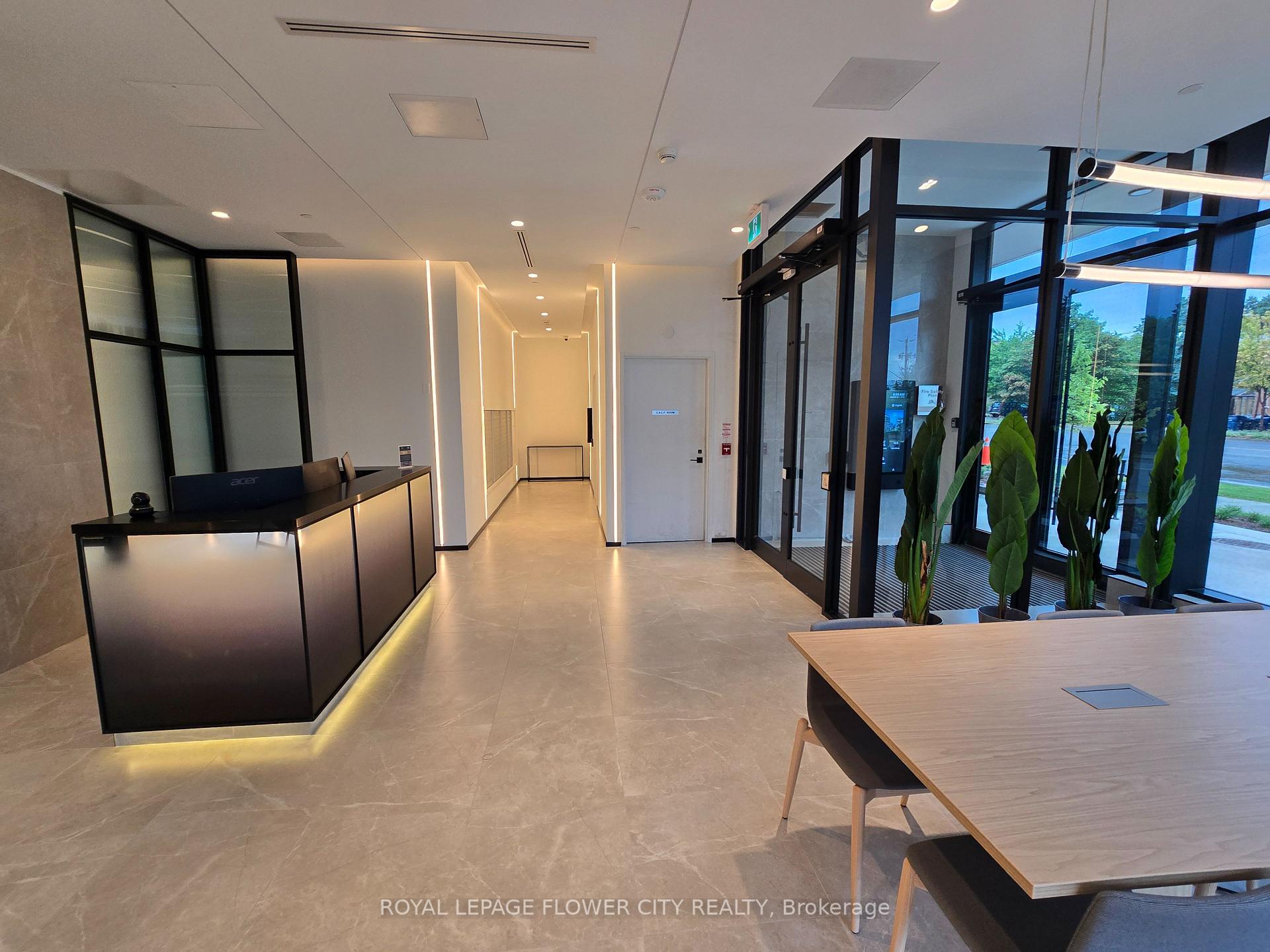 Photo 3 of Unit 509, 699 Sheppard Avenue, North York, Bayview Village — HOMEH