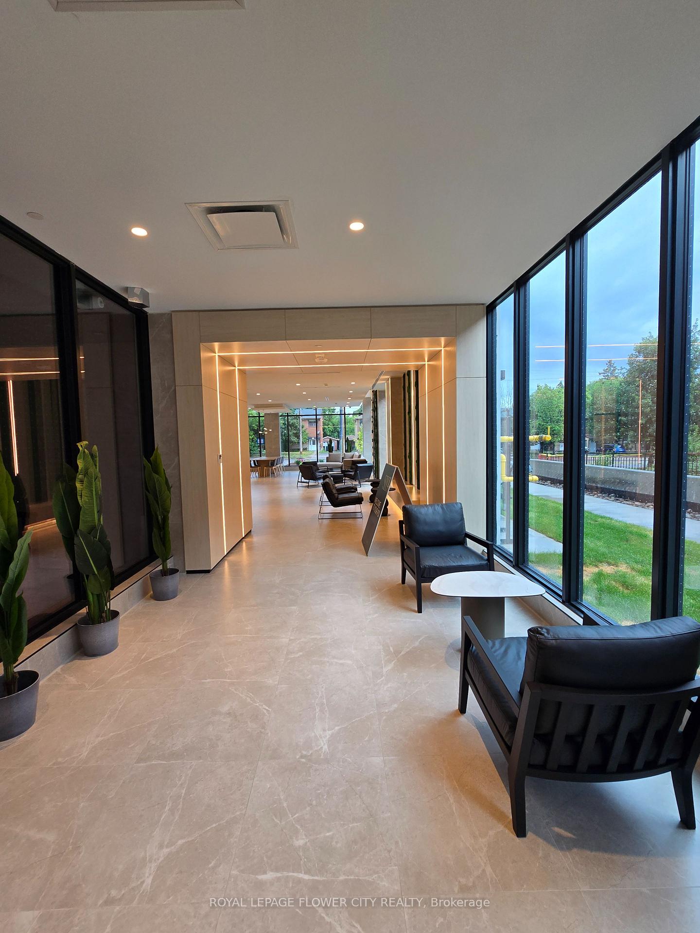 Photo 6 of Unit 509, 699 Sheppard Avenue, North York, Bayview Village — HOMEH