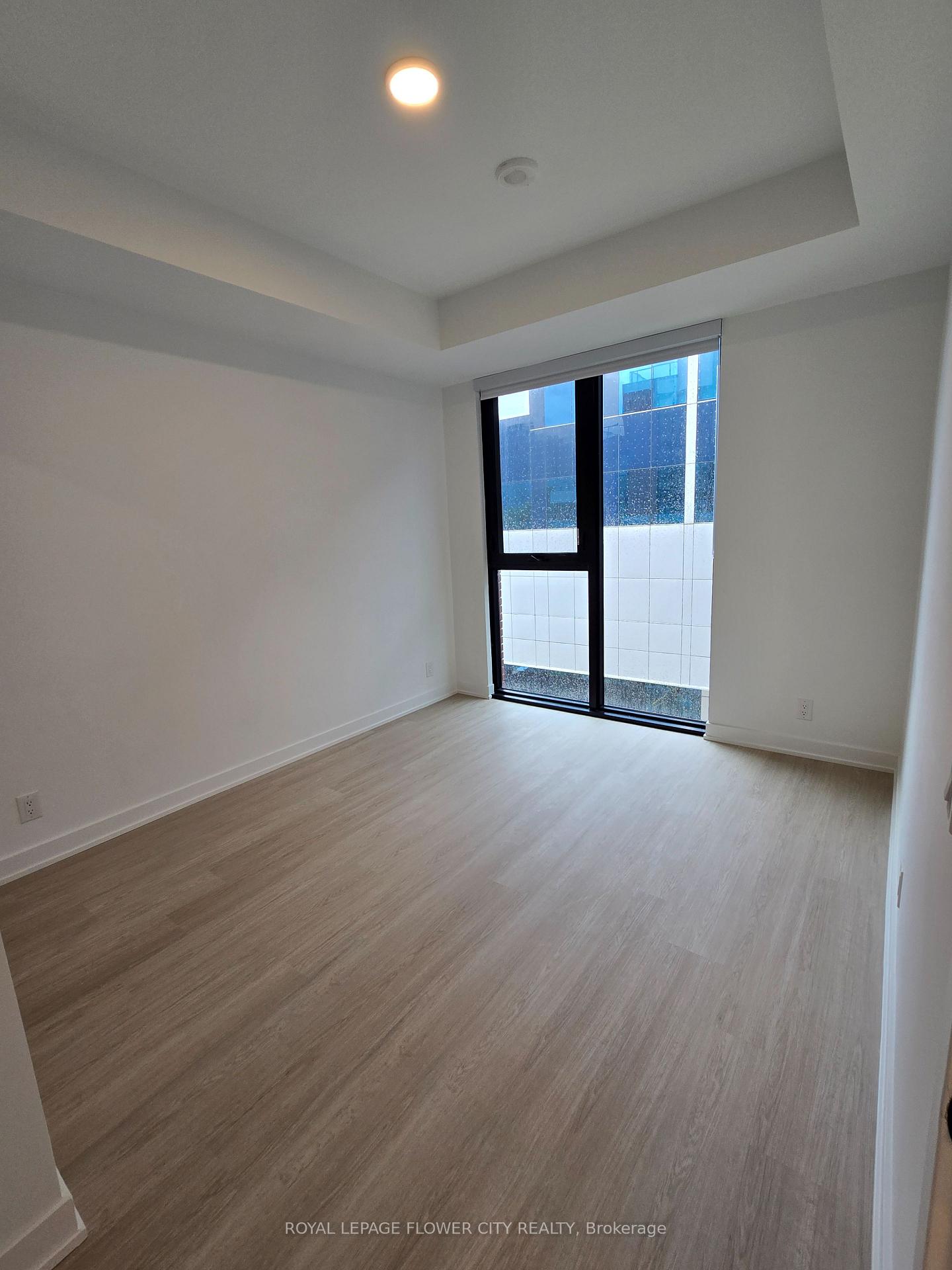 Photo 11 of Unit 509, 699 Sheppard Avenue, North York, Bayview Village — HOMEH