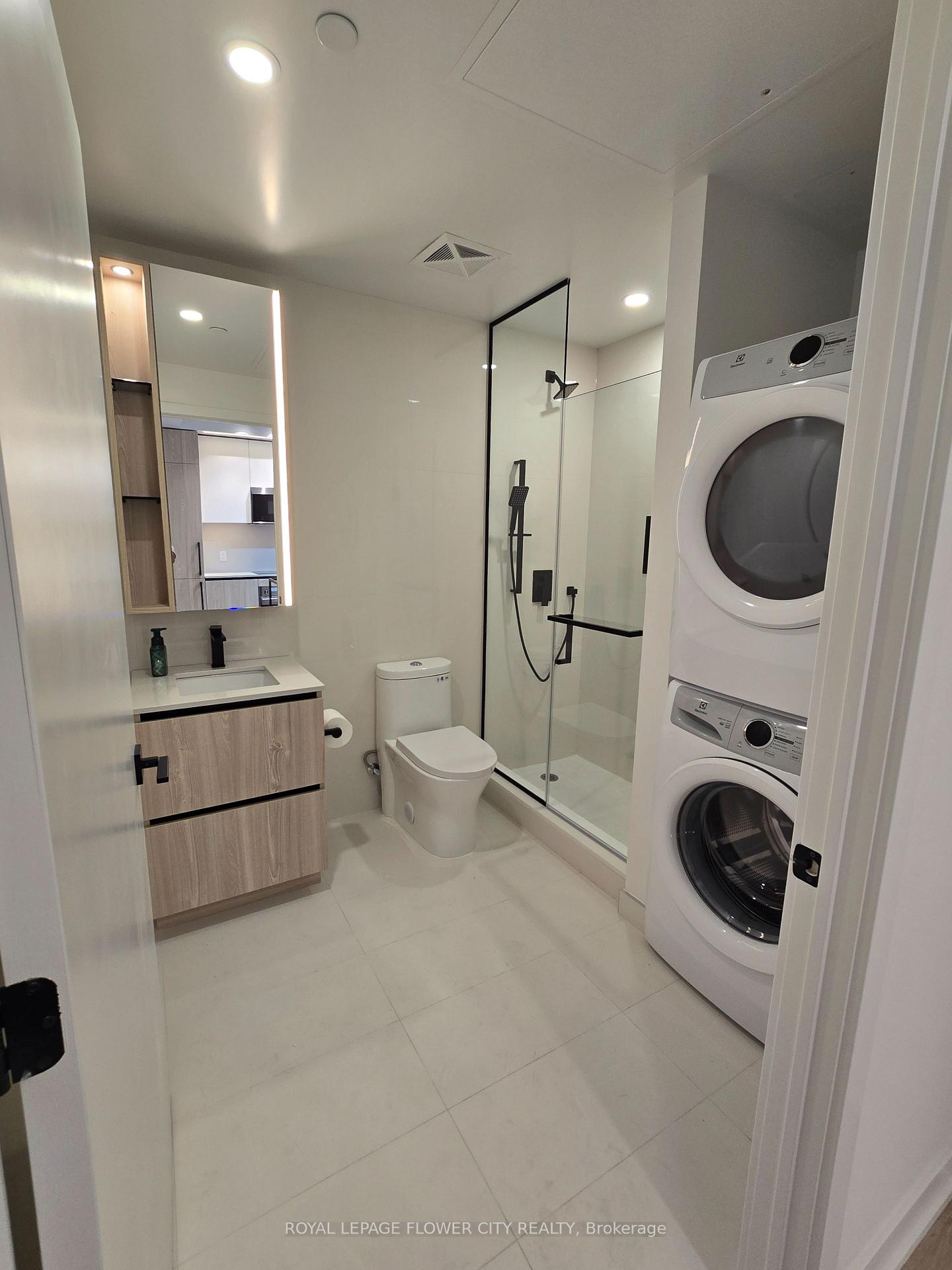 Photo 13 of Unit 509, 699 Sheppard Avenue, North York, Bayview Village — HOMEH