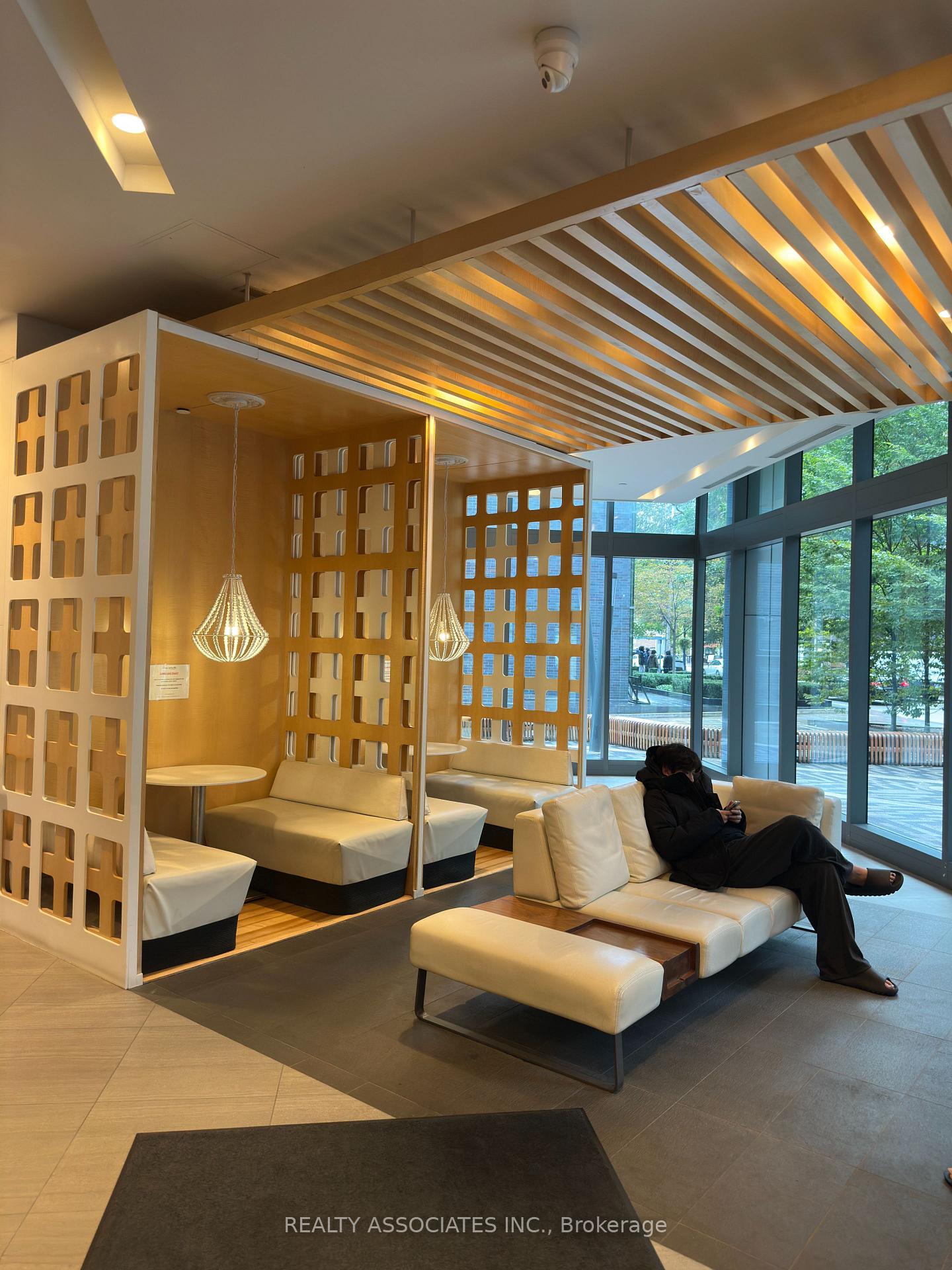 Photo 2 of Unit 2011, 45 Charles Street E, Toronto, Church-Yonge Corridor — HOMEH