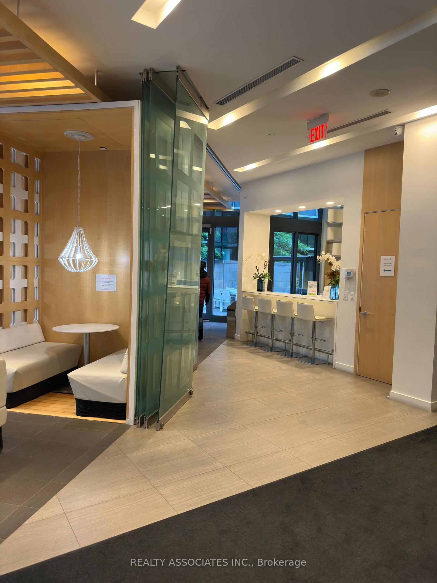 Photo 3 of Unit 2011, 45 Charles Street E, Toronto, Church-Yonge Corridor — HOMEH