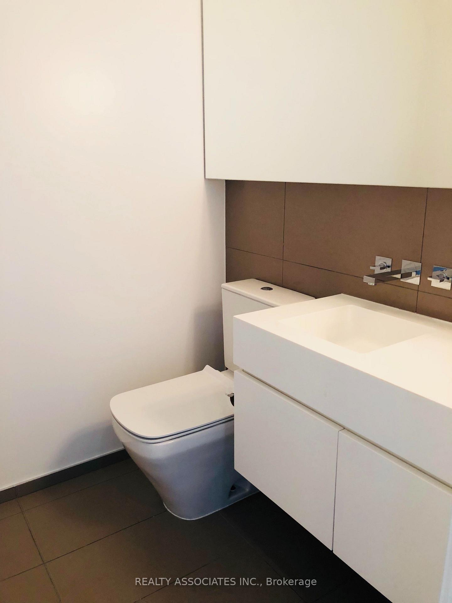 Photo 9 of Unit 2011, 45 Charles Street E, Toronto, Church-Yonge Corridor — HOMEH
