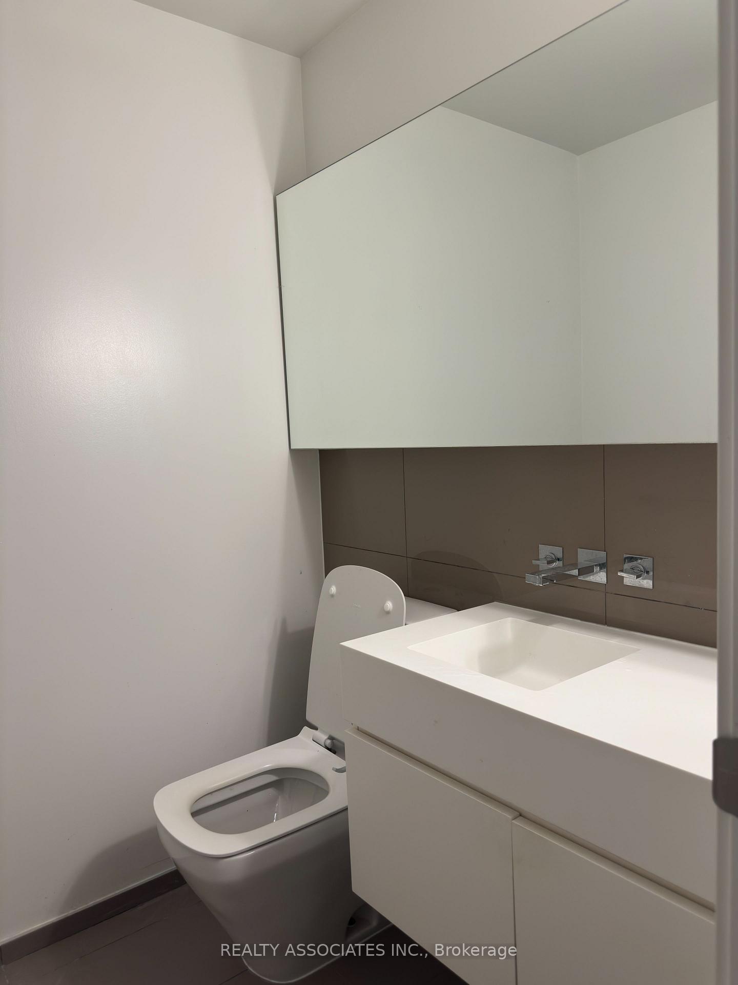 Photo 10 of Unit 2011, 45 Charles Street E, Toronto, Church-Yonge Corridor — HOMEH
