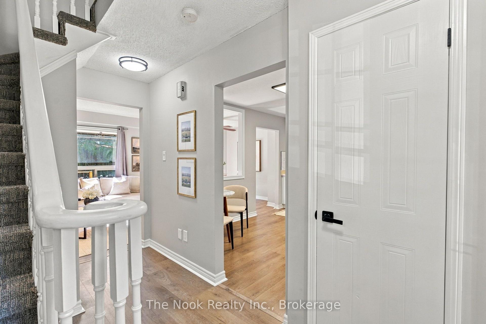 Photo 6 of 38 Galbraith Court, Clarington, Bowmanville — HOMEH