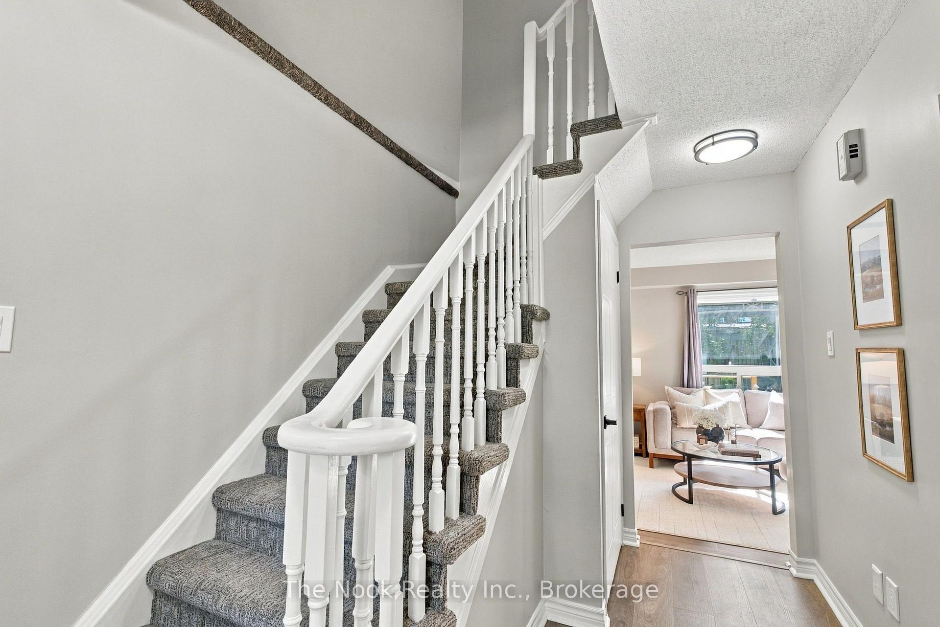Photo 19 of 38 Galbraith Court, Clarington, Bowmanville — HOMEH