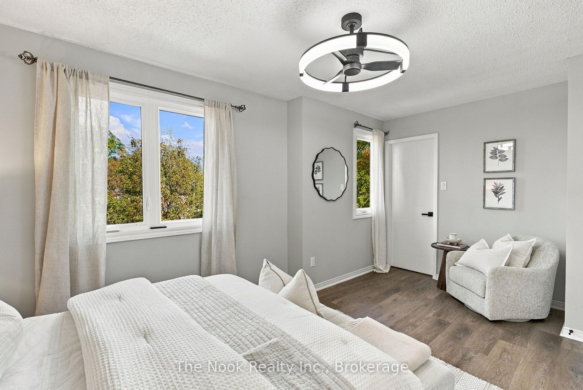 Photo 22 of 38 Galbraith Court, Clarington, Bowmanville — HOMEH