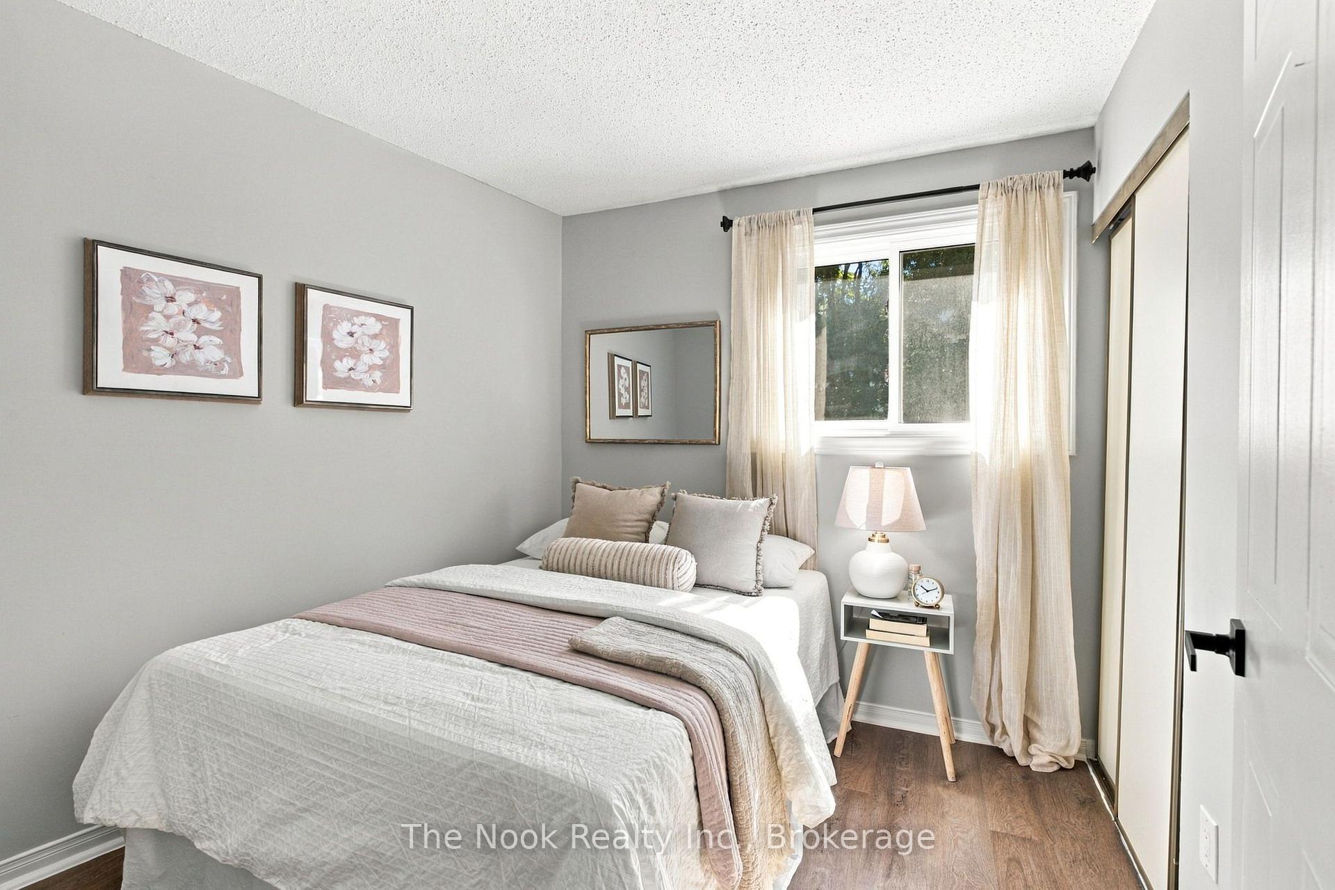 Photo 26 of 38 Galbraith Court, Clarington, Bowmanville — HOMEH