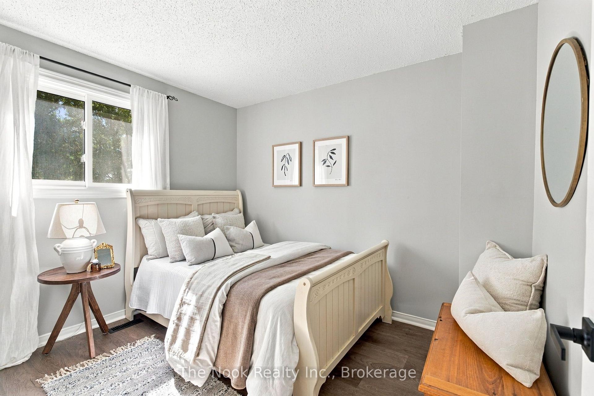 Photo 27 of 38 Galbraith Court, Clarington, Bowmanville — HOMEH