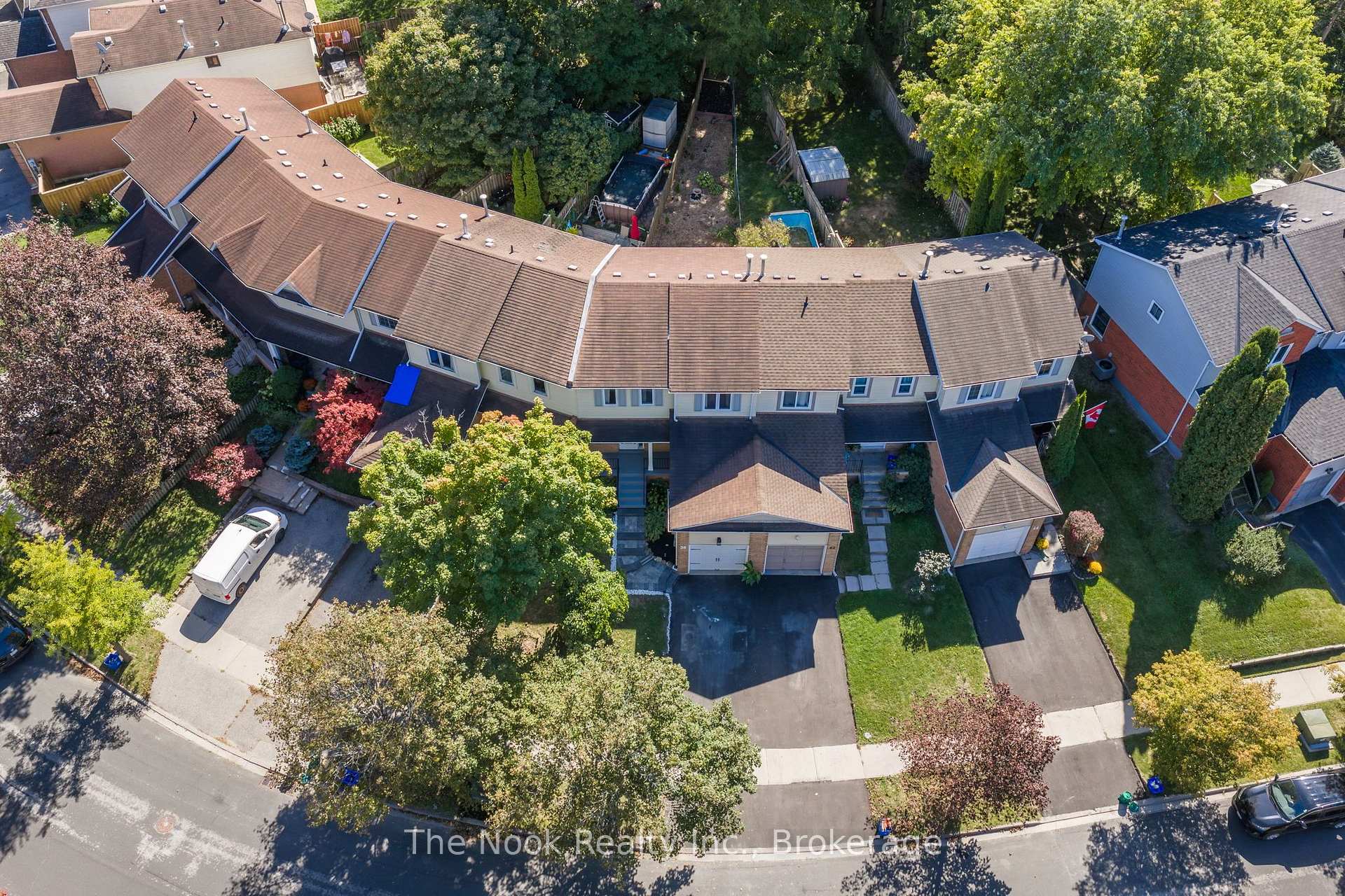 Photo 41 of 38 Galbraith Court, Clarington, Bowmanville — HOMEH