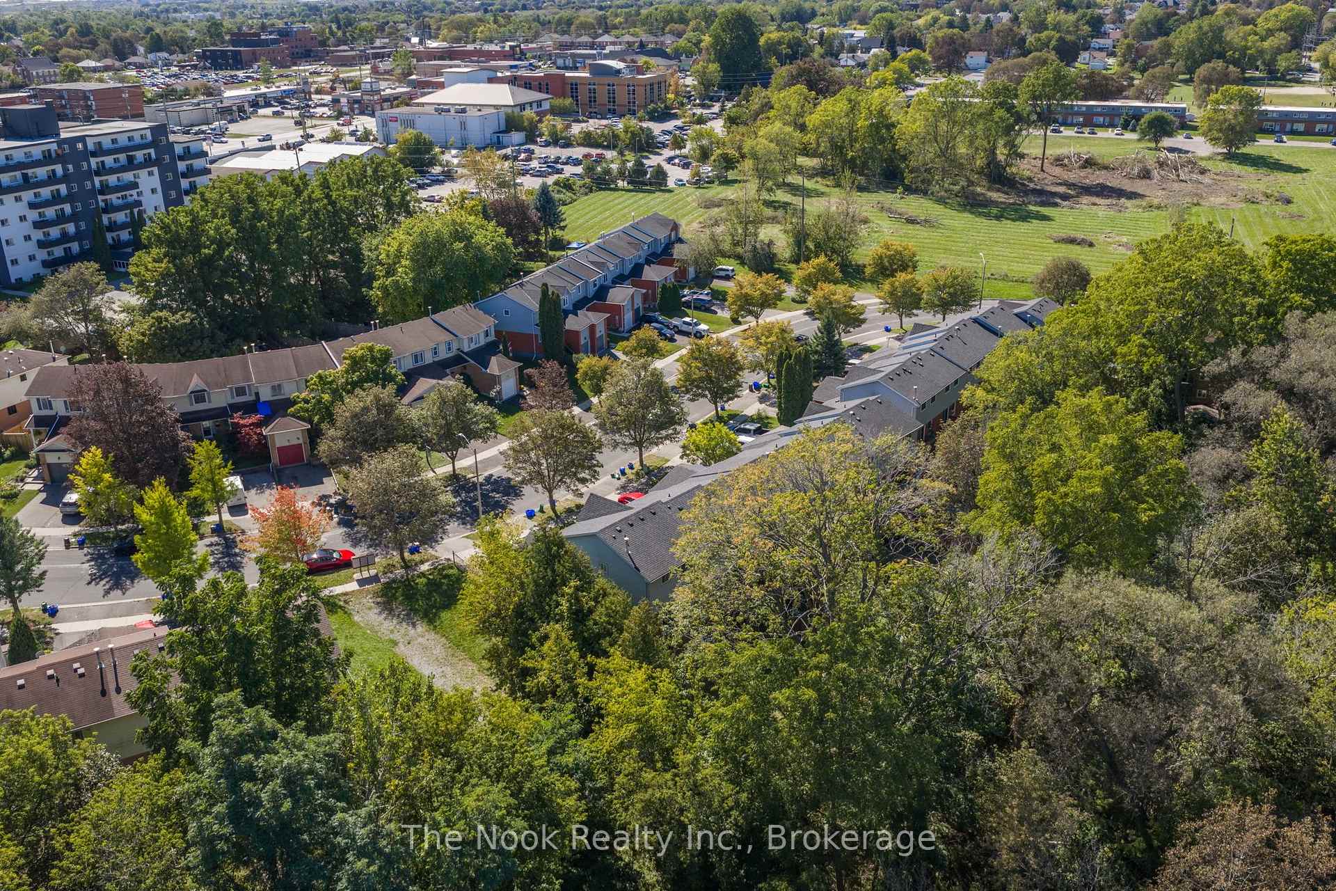 Photo 42 of 38 Galbraith Court, Clarington, Bowmanville — HOMEH