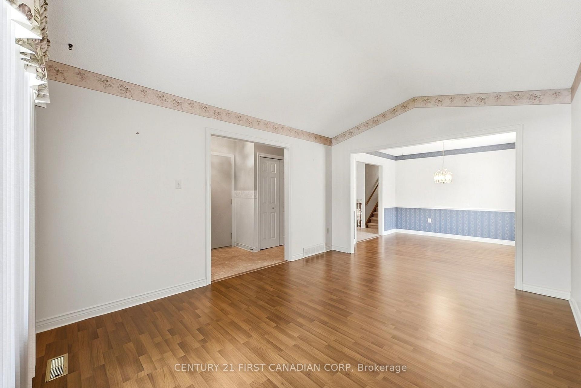 Photo 5 of 30 Bonaventure Drive, London, East I — HOMEH
