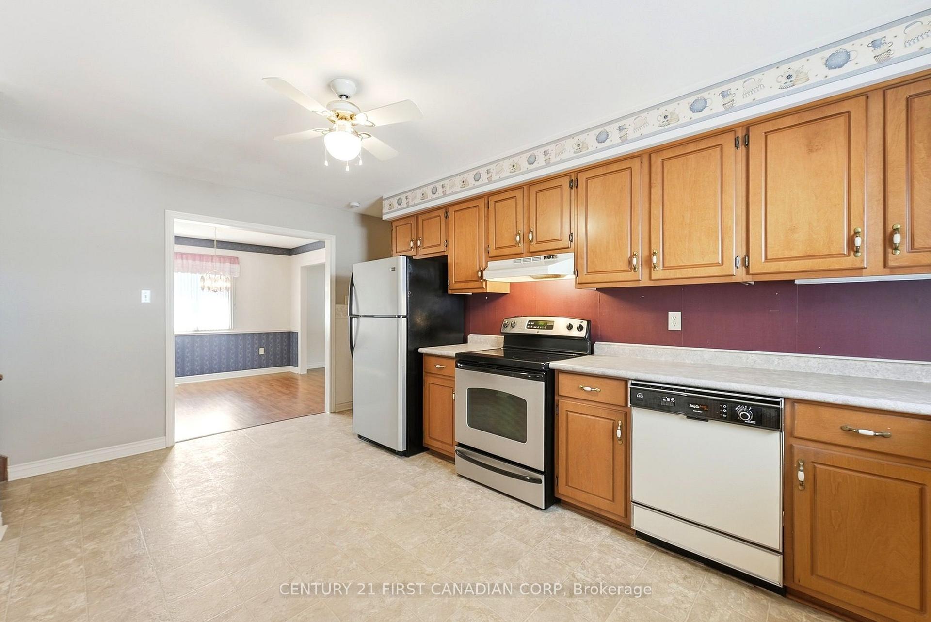 Photo 10 of 30 Bonaventure Drive, London, East I — HOMEH