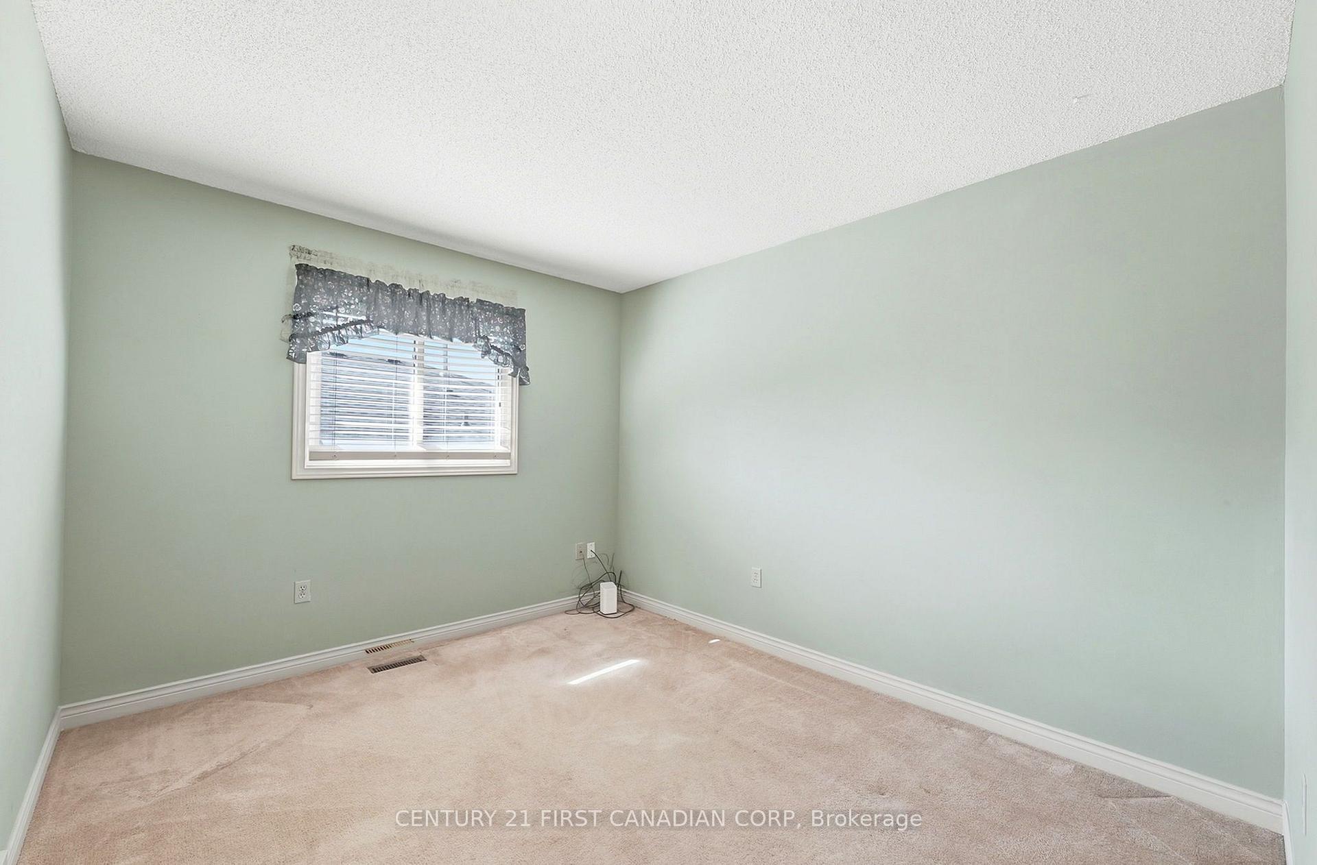 Photo 11 of 30 Bonaventure Drive, London, East I — HOMEH