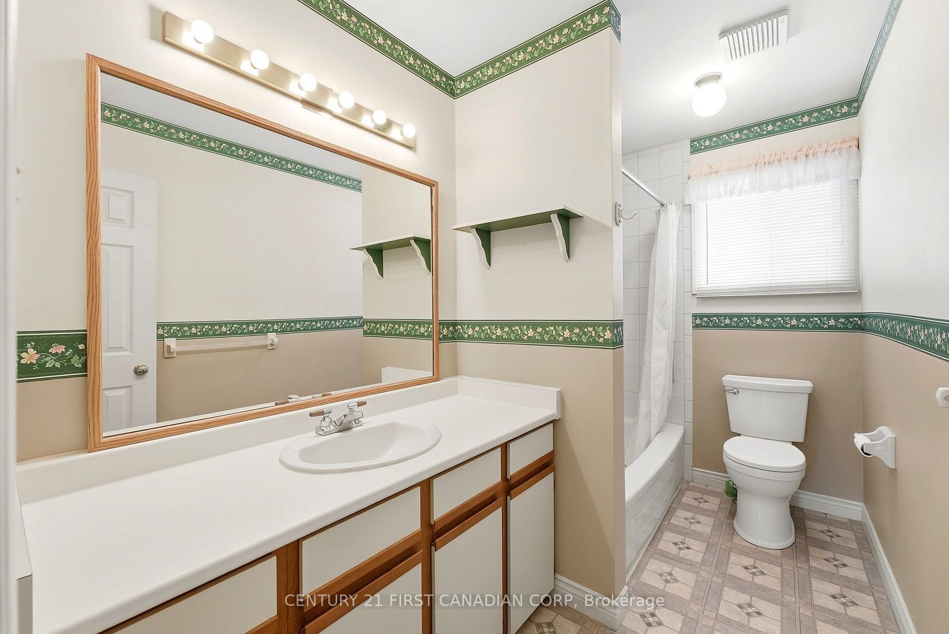 Photo 17 of 30 Bonaventure Drive, London, East I — HOMEH