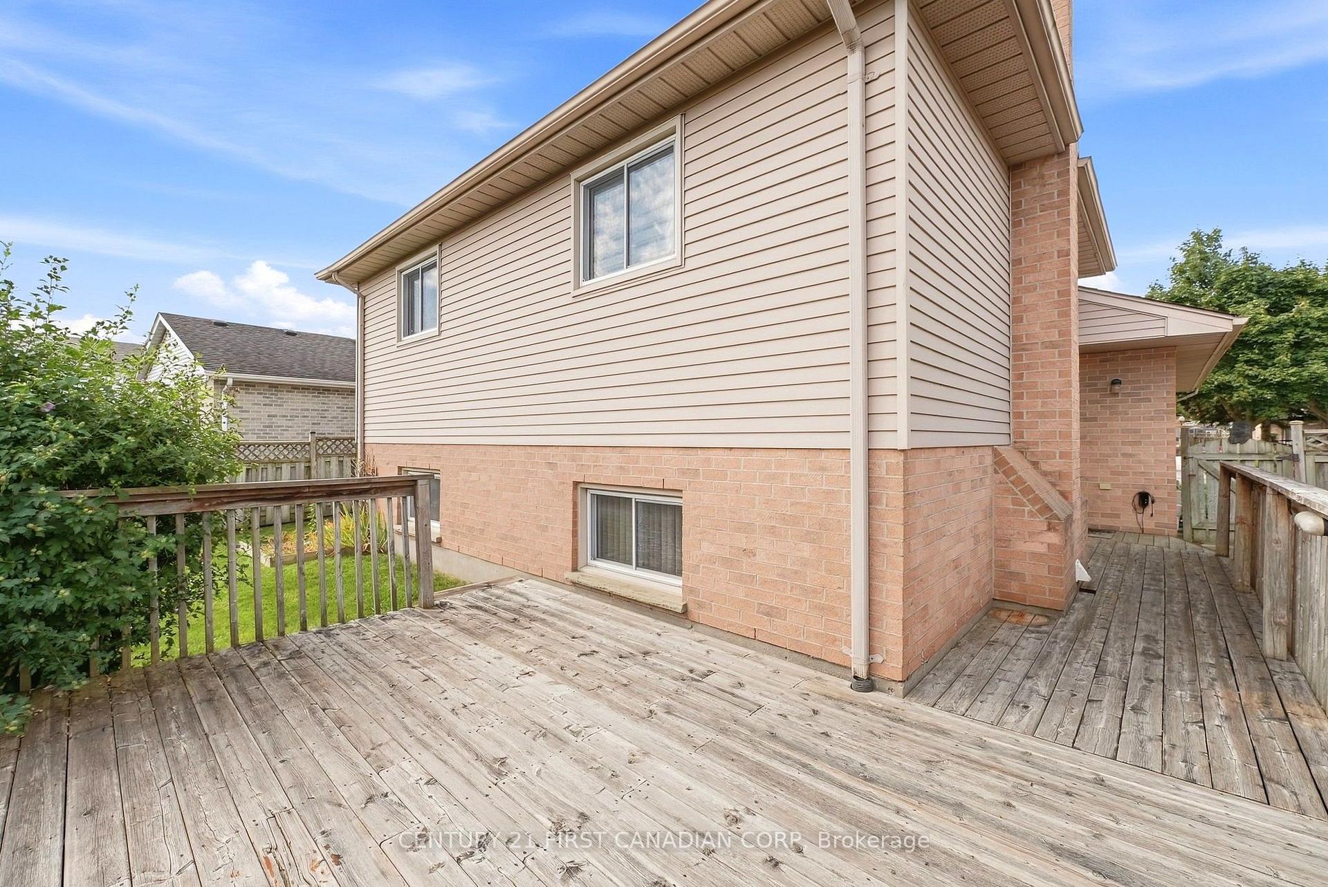Photo 23 of 30 Bonaventure Drive, London, East I — HOMEH
