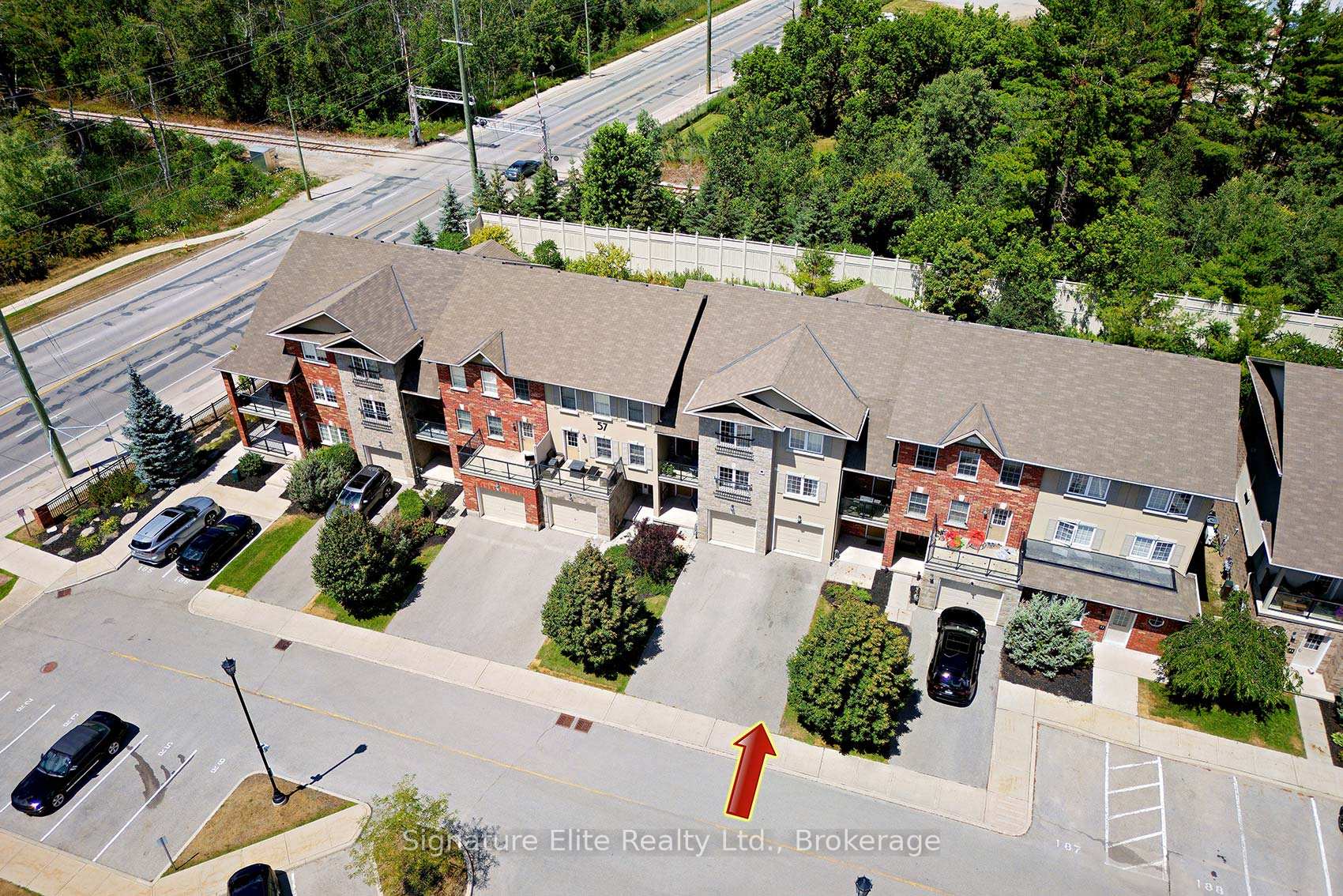 Photo 3 of Unit 7, 57 Ferndale Drive S, Barrie, Ardagh — HOMEH