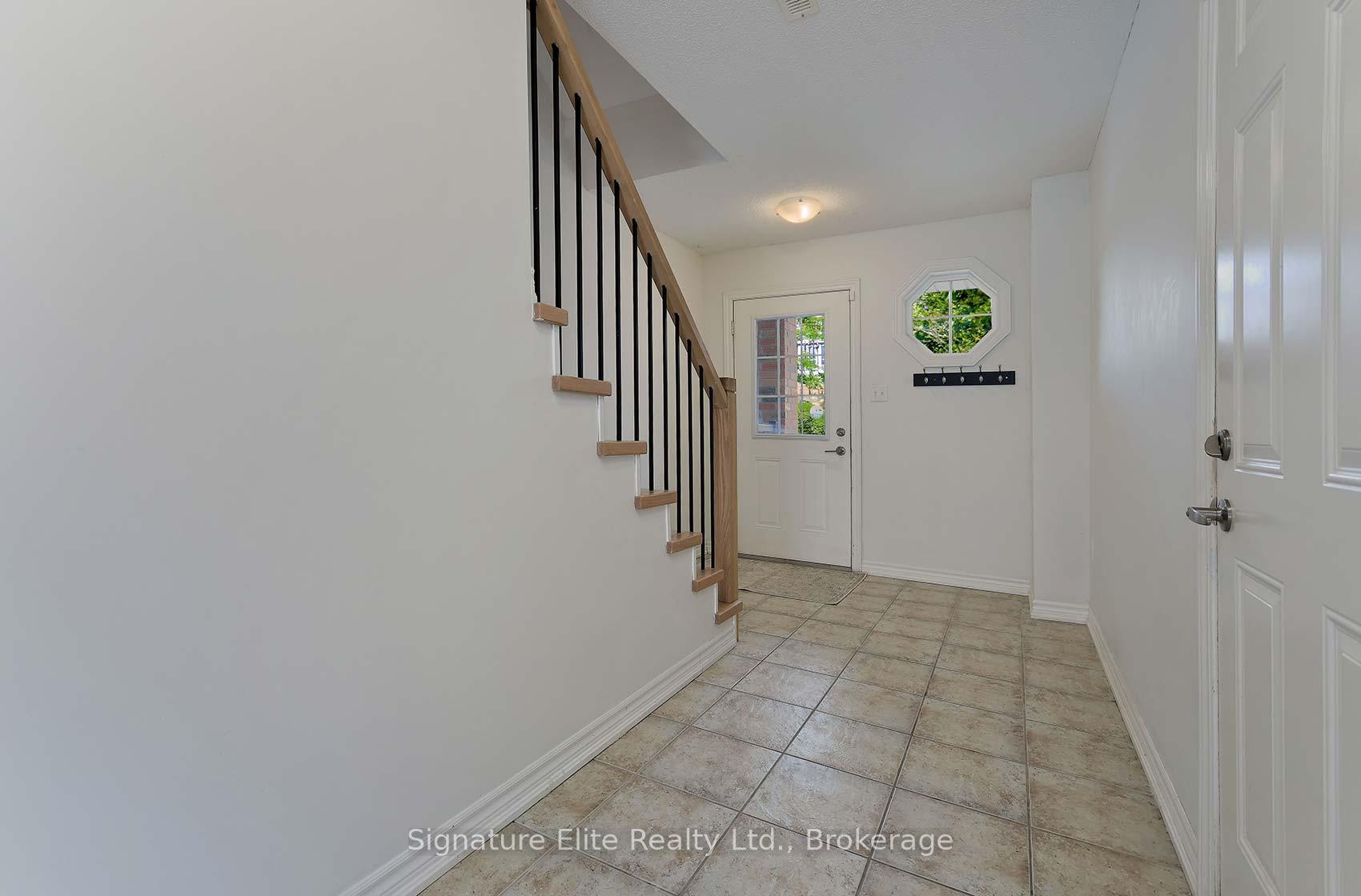 Photo 5 of Unit 7, 57 Ferndale Drive S, Barrie, Ardagh — HOMEH