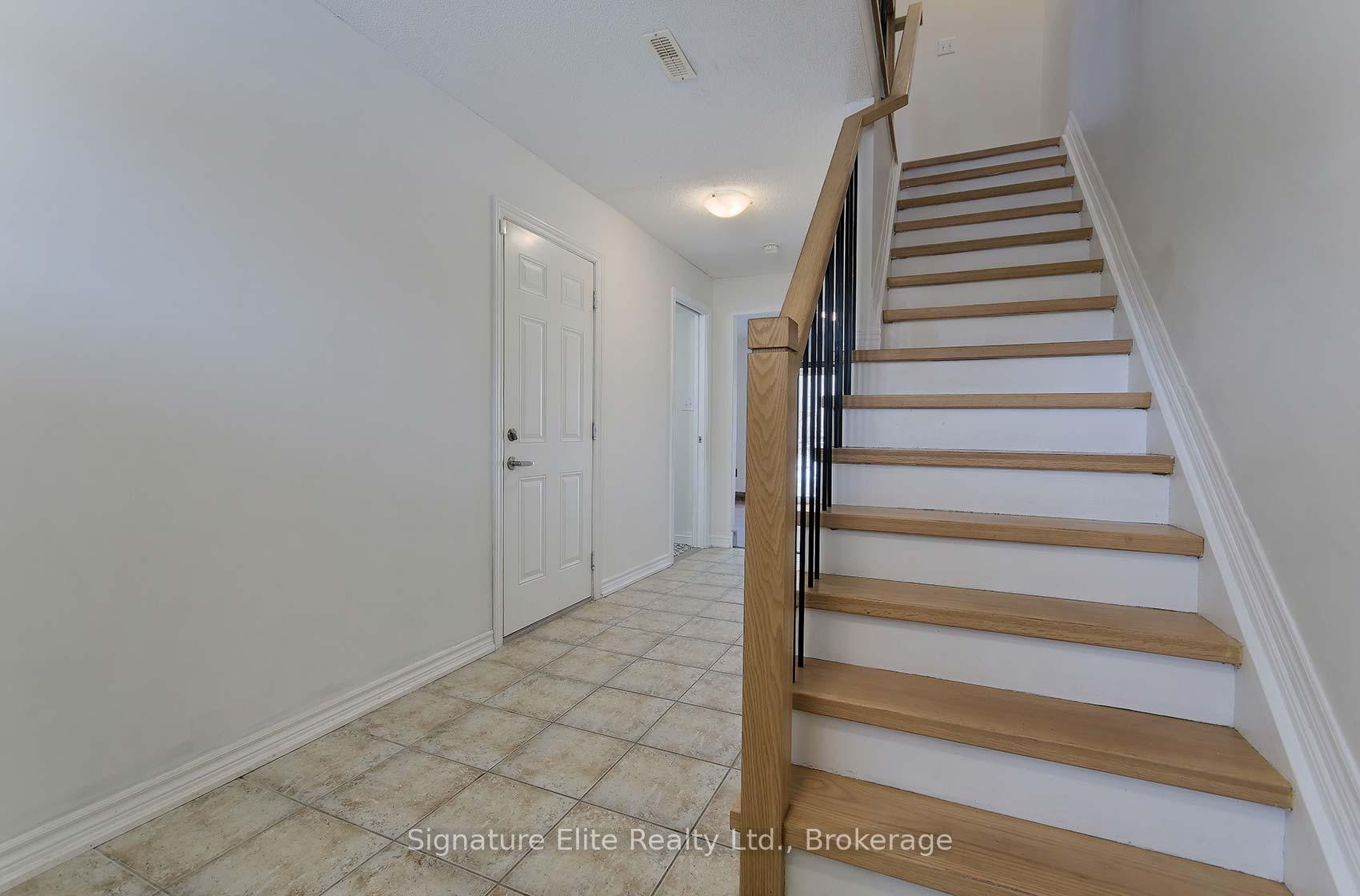 Photo 6 of Unit 7, 57 Ferndale Drive S, Barrie, Ardagh — HOMEH