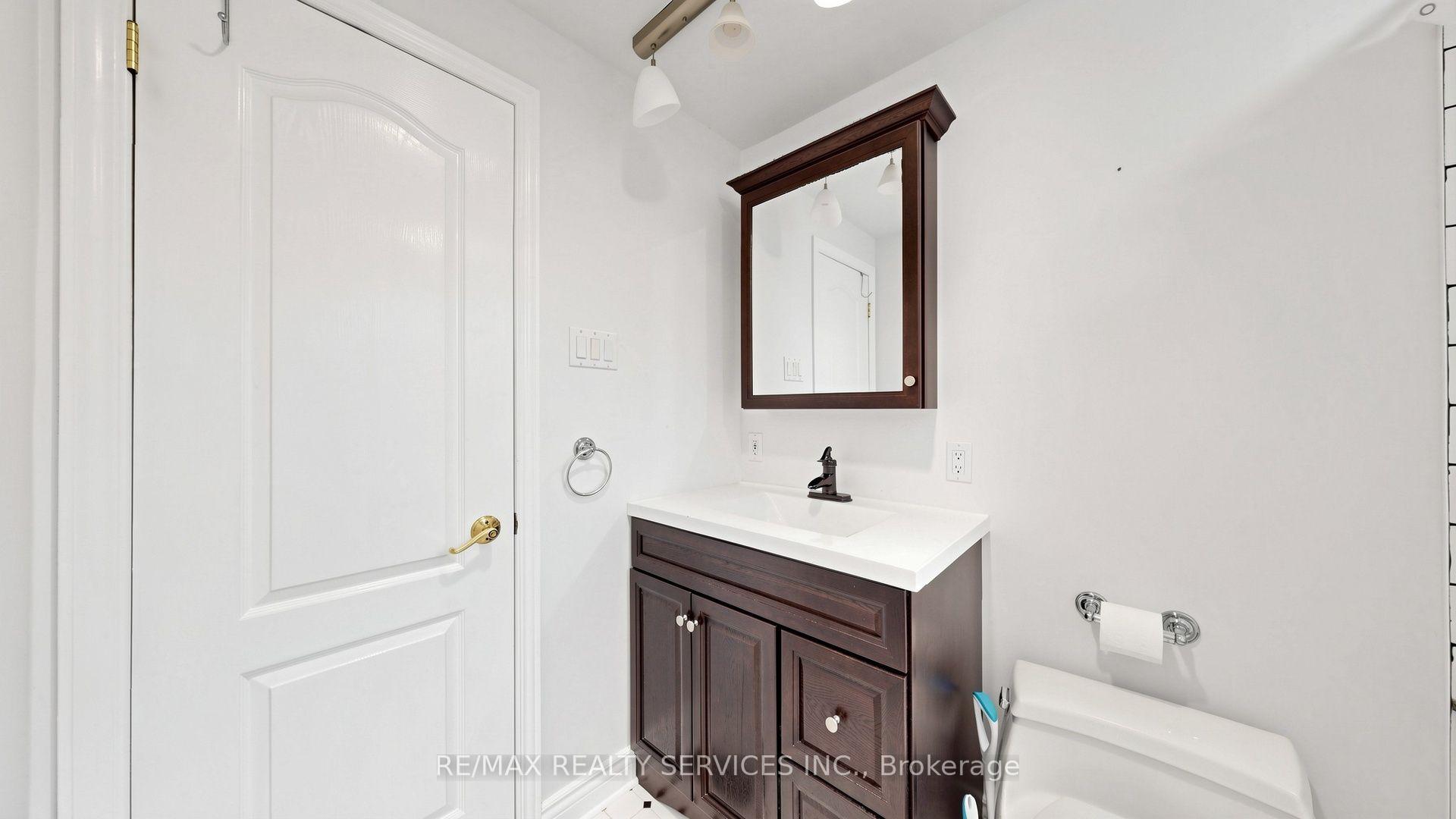 Photo 26 of 716 Eaglemount Crescent, Mississauga, Erindale — HOMEH