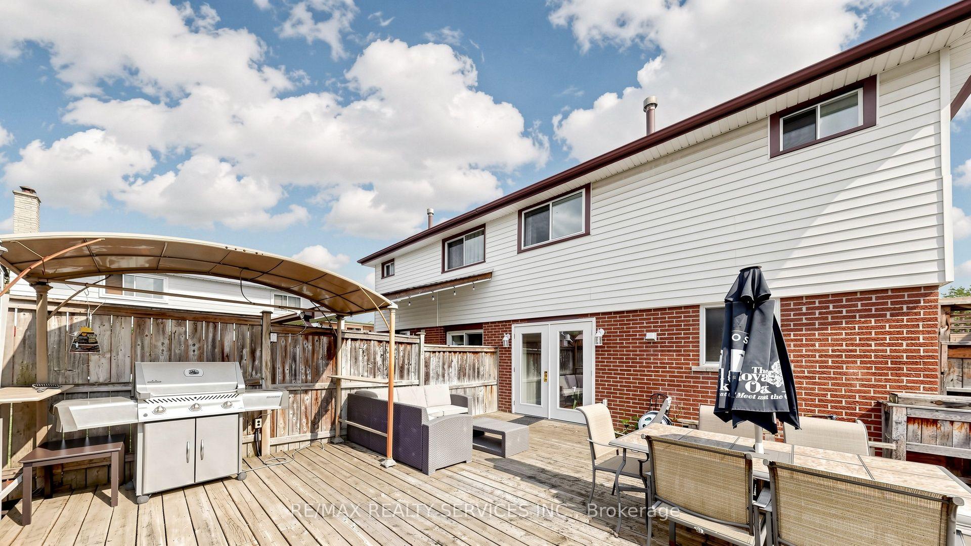 Photo 39 of 716 Eaglemount Crescent, Mississauga, Erindale — HOMEH