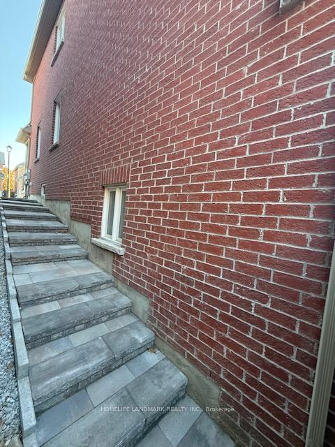 Photo 12 of 1063 Warby Trail, Newmarket, Stonehaven-Wyndham — HOMEH